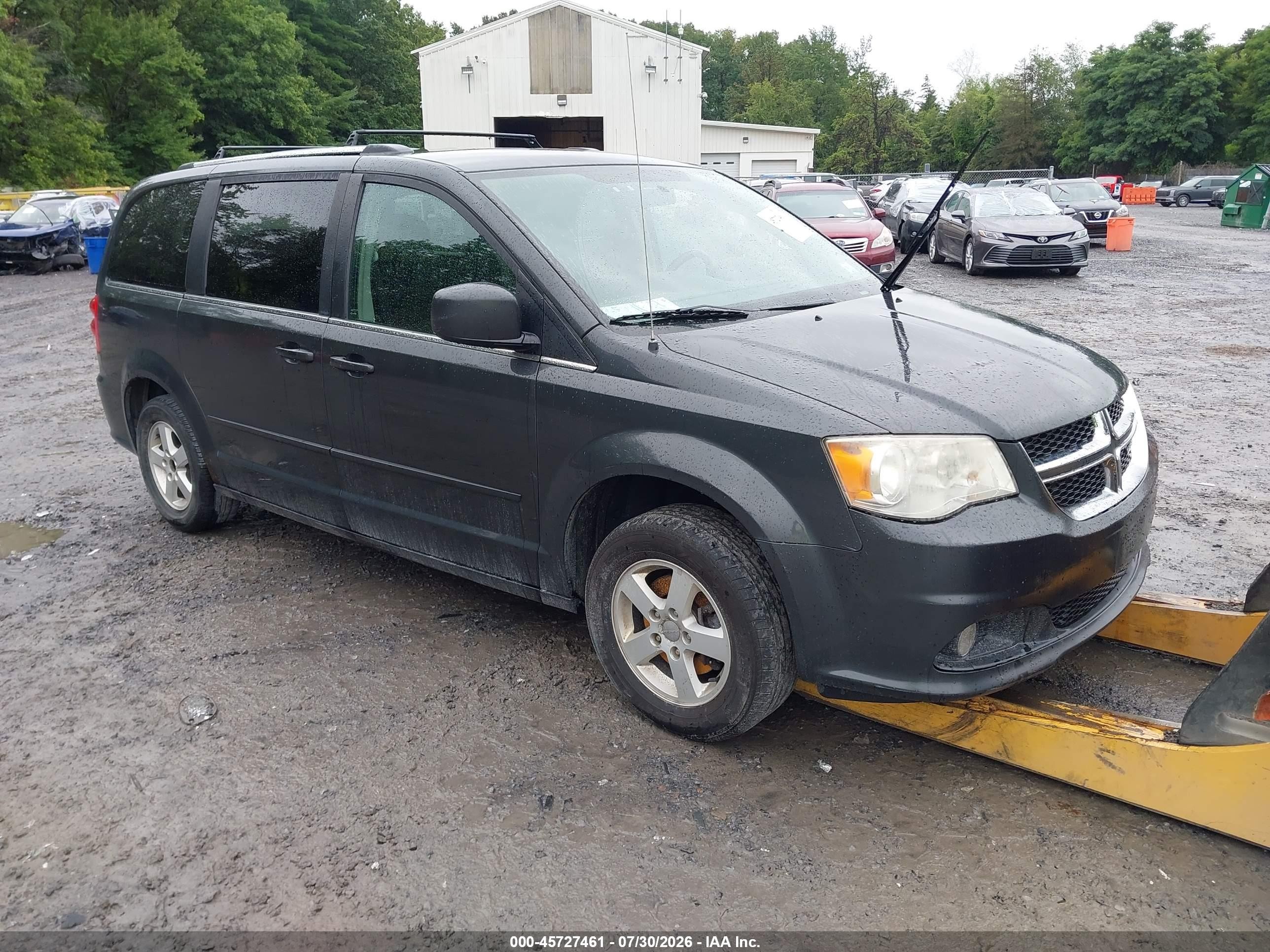 2011 Dodge Grand Caravan Crew, VIN 2D4RN5DG2BR720666 — Not stated