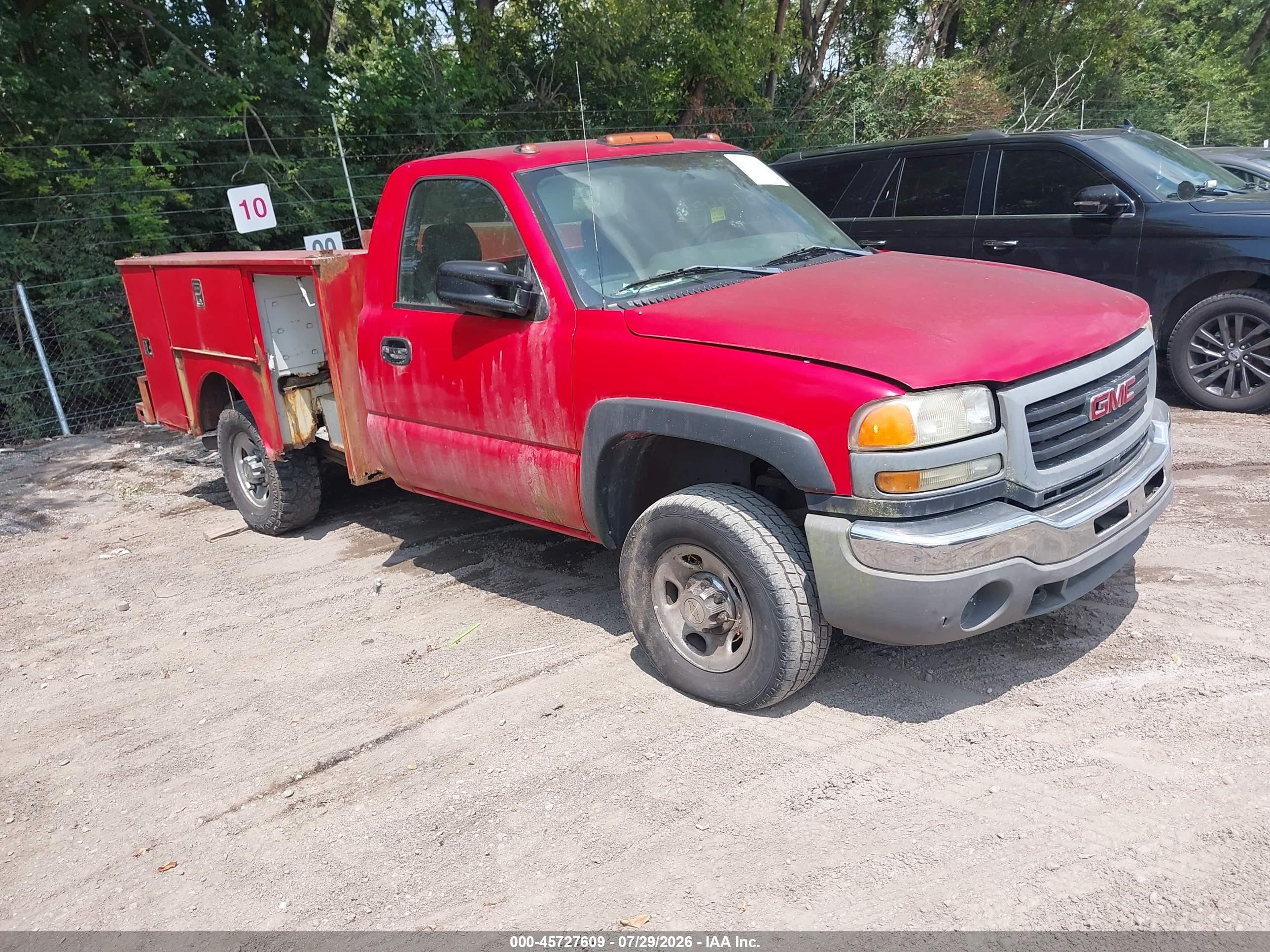 2006 GMC Sierra 2500HD Work Truck, VIN 1GDHC24U16E225392 — Normal wear