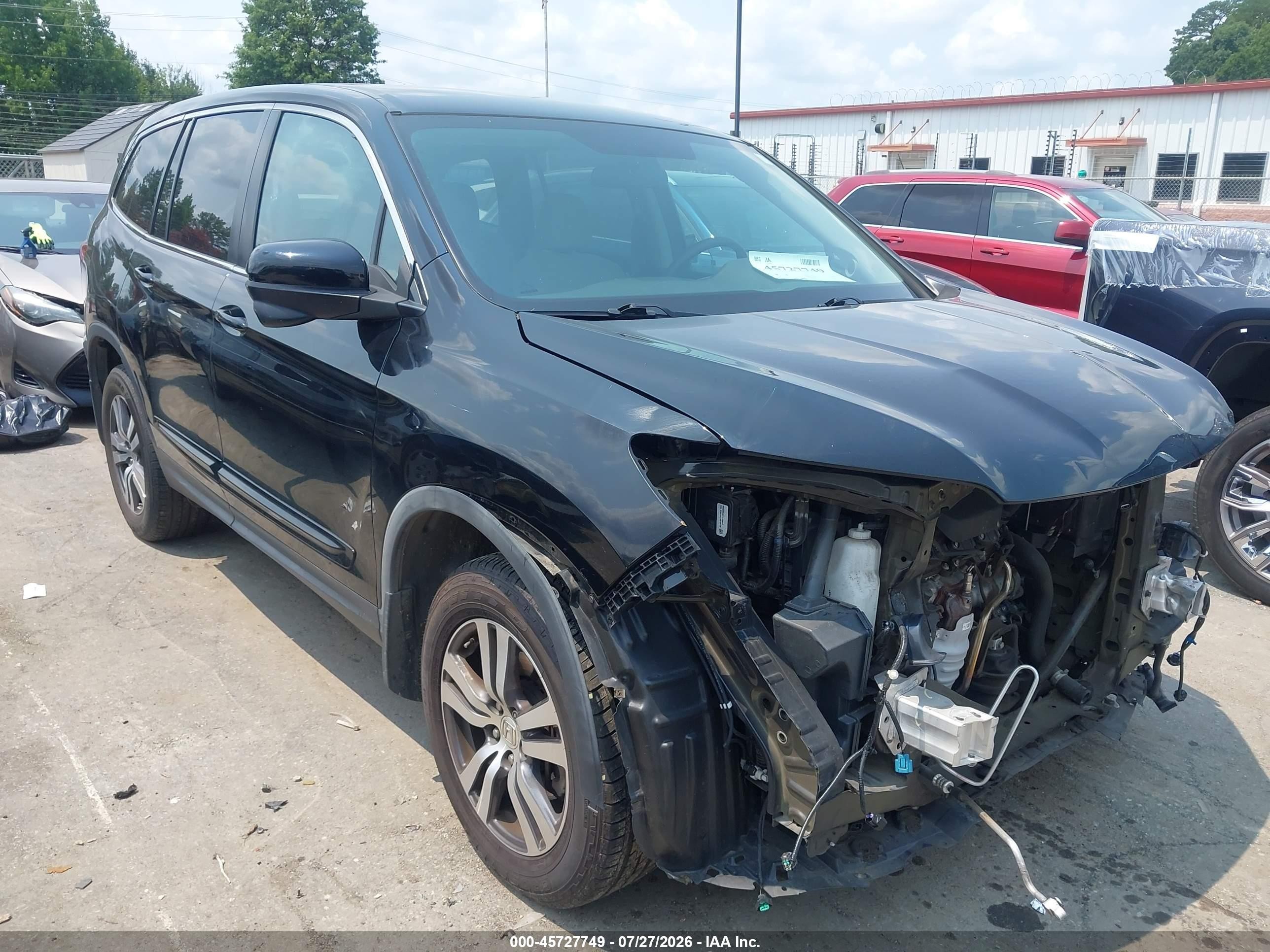 2017 Honda Pilot EX, VIN 5FNYF5H31HB035611 — Front end