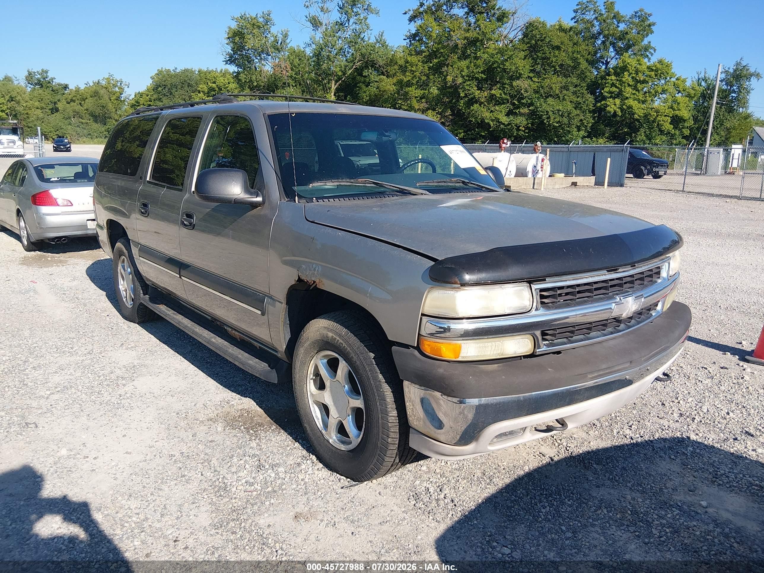 2002 Chevrolet Suburban LS, VIN 1GNFK16ZX2J178096 — Normal wear