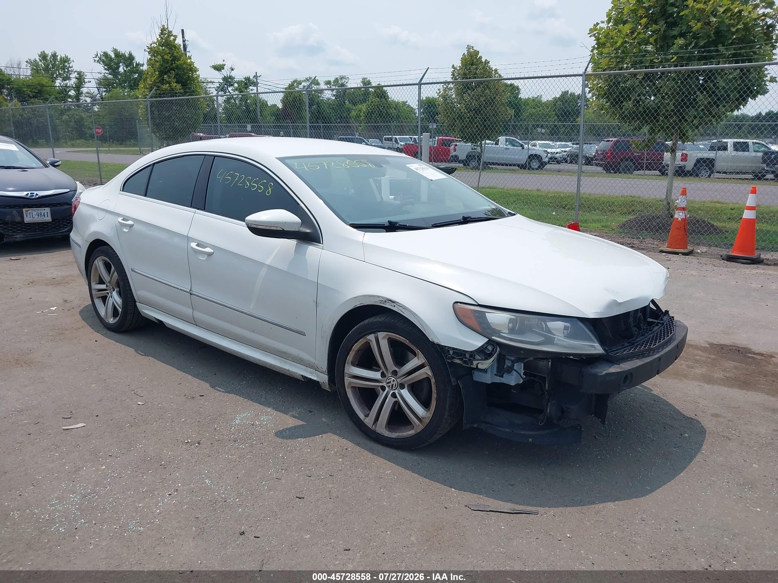 2015 Volkswagen CC Sport, VIN WVWBN7AN0FE826064 — Front end