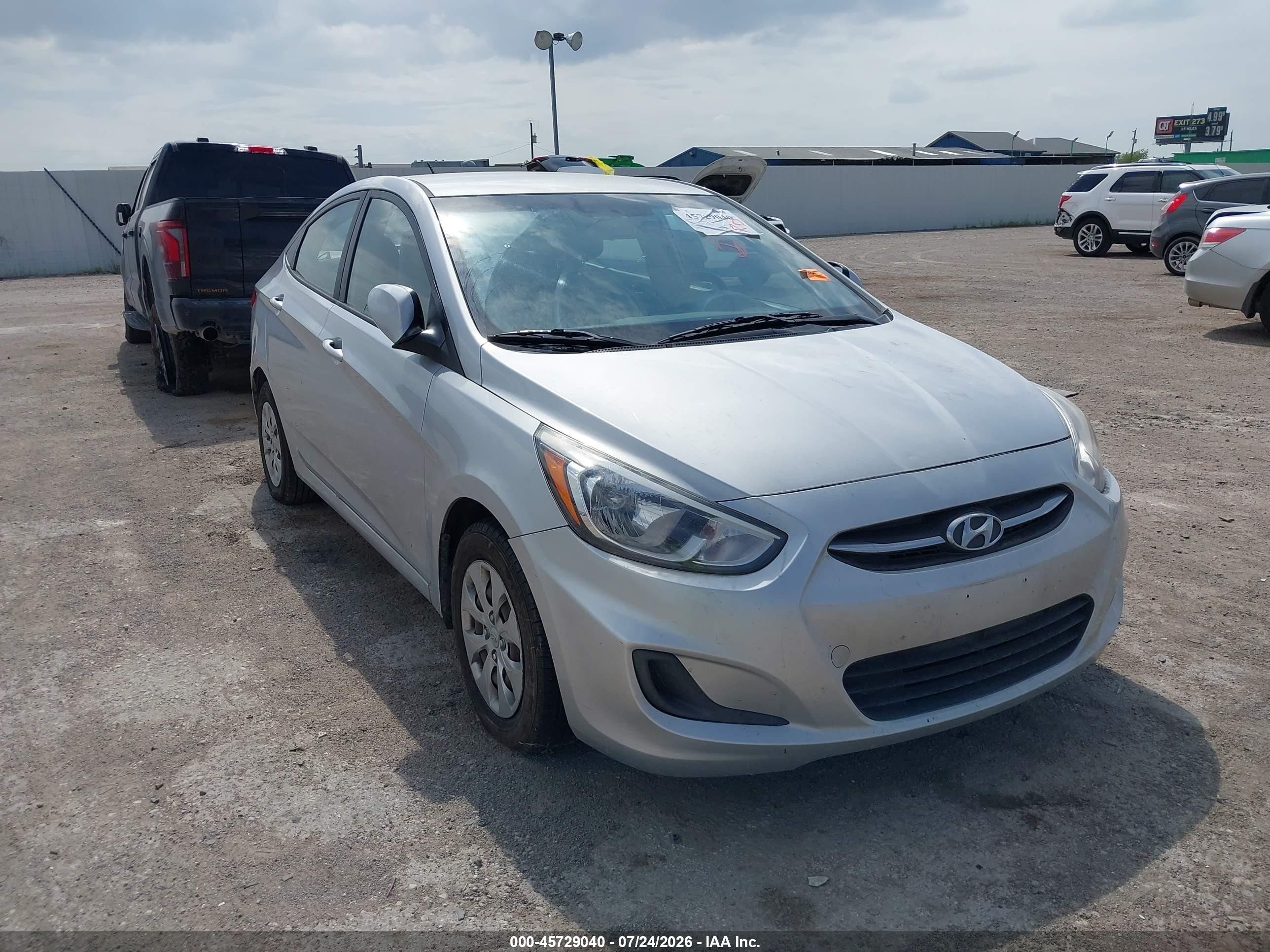 2016 Hyundai Accent SE, VIN KMHCT4AE6GU011802 — Обычный износ