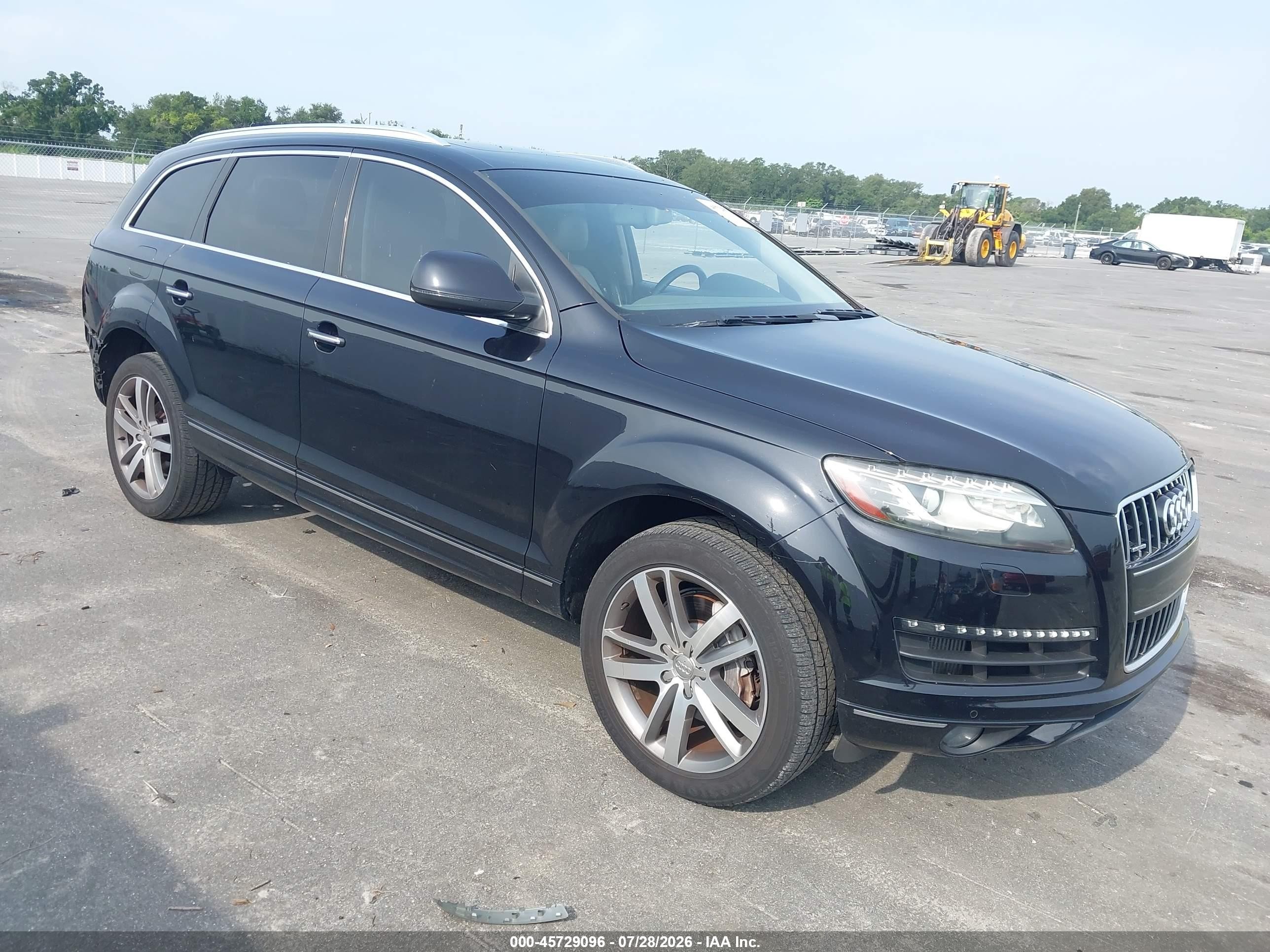 2013 Audi Q7 Premium Plus, VIN WA1LMAFE1DD007476 — Rear end