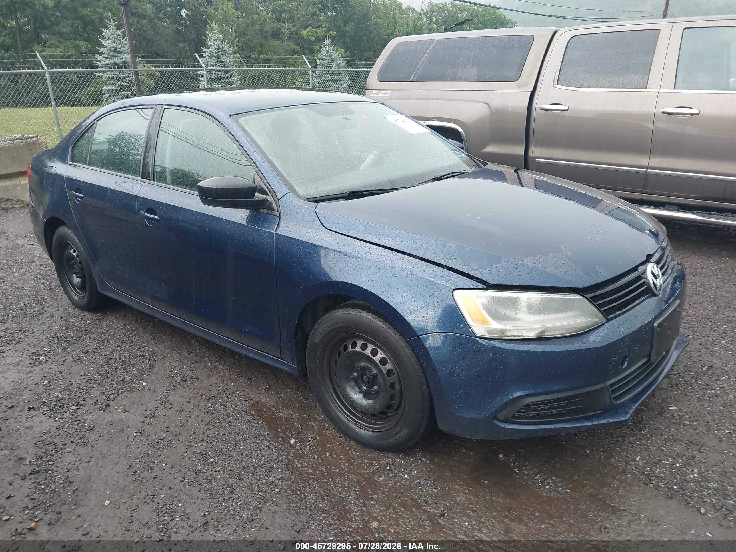 2013 Volkswagen Jetta, VIN 3VW2K7AJXDM206770 — Normal wear