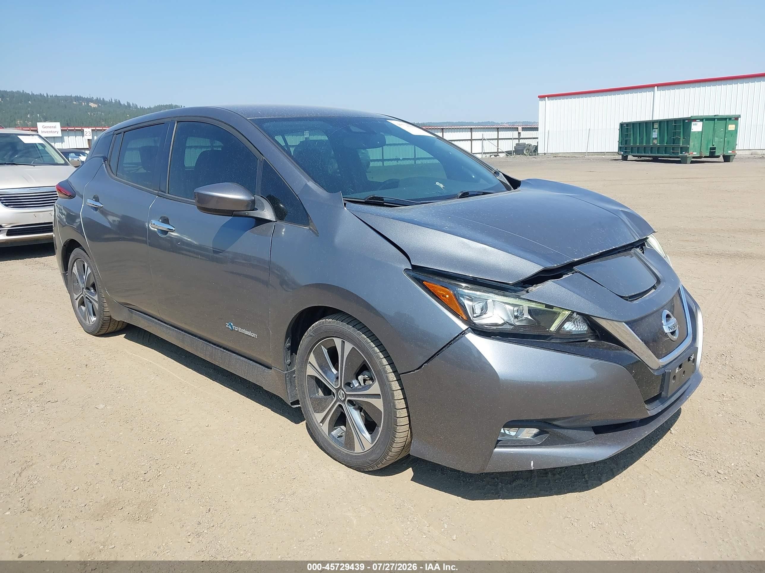 2019 Nissan LEAF SV, VIN 1N4AZ1CP2KC312613 — Перед