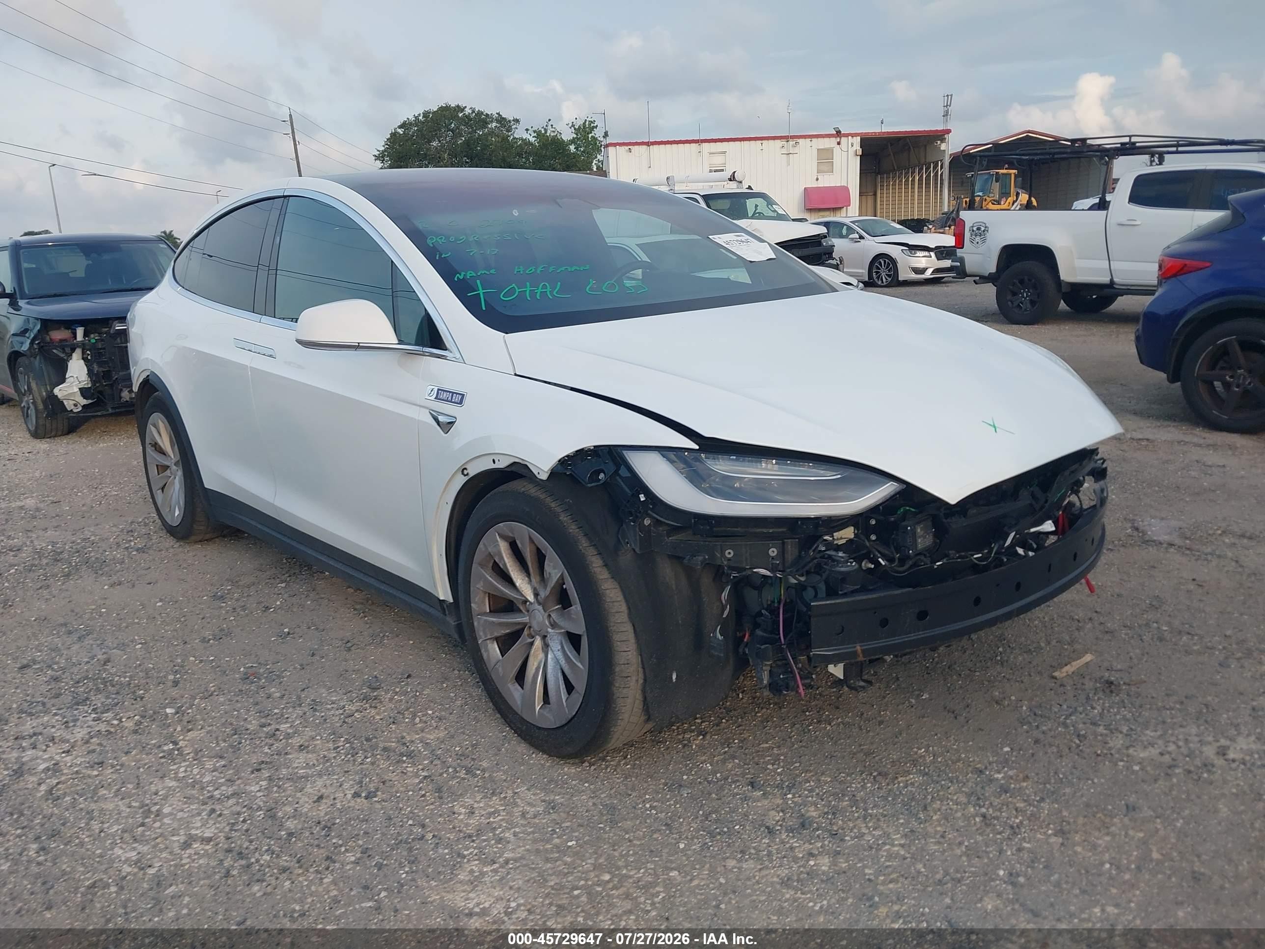 2017 Tesla Model X 90D, VIN 5YJXCDE28HF068325 — All over