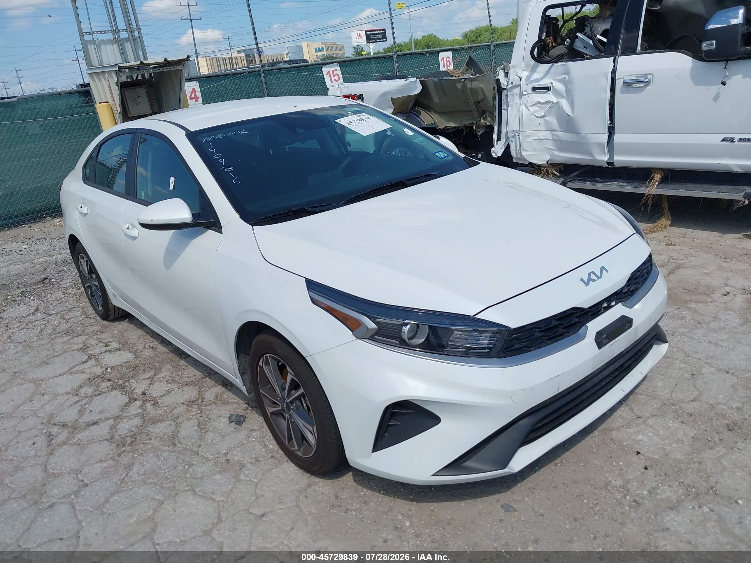 2024 Kia Forte LXS, VIN 3KPF24AD2RE757063 — Undercarriage