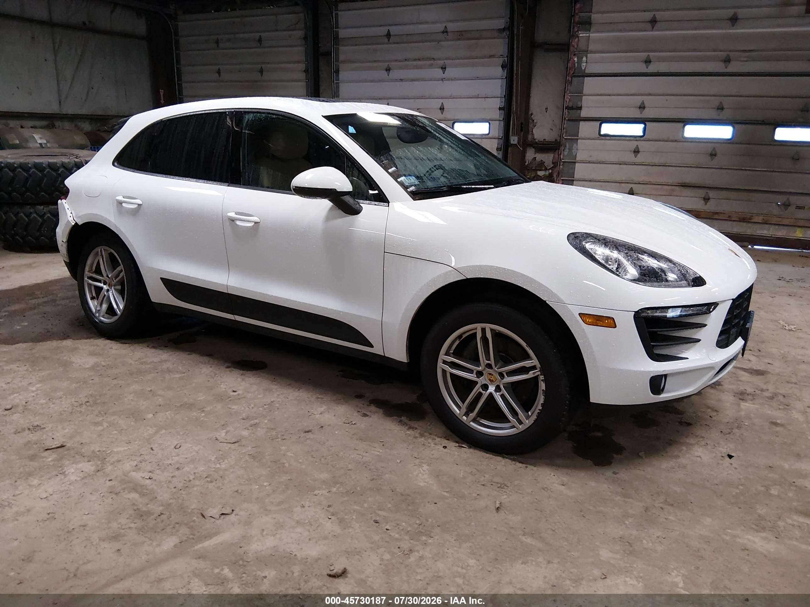 2018 Porsche Macan, VIN WP1AA2A5XJLB02511 — Rear end