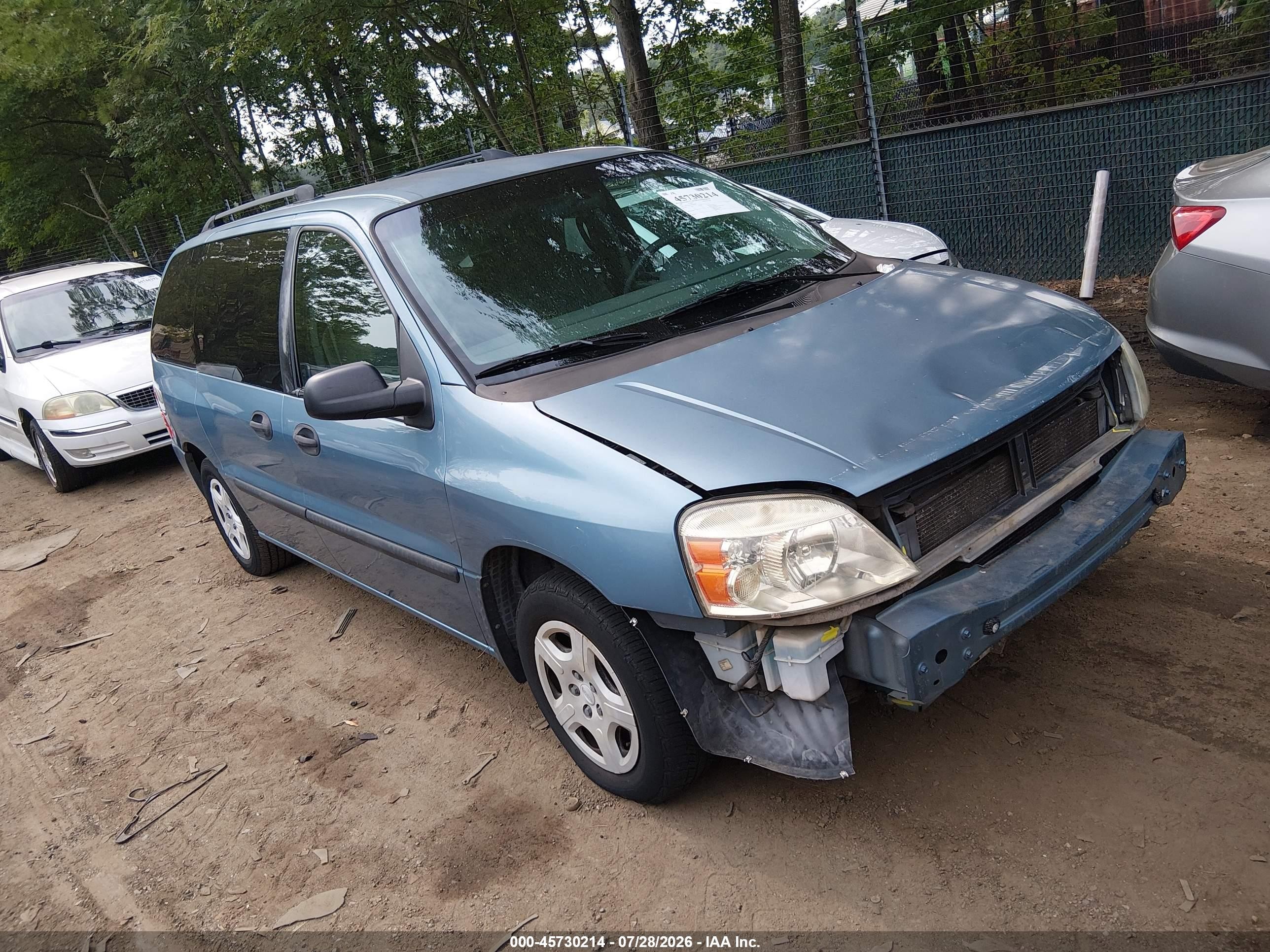 2007 Ford Freestar SE, VIN 2FMZA51637BA09994 — Front end
