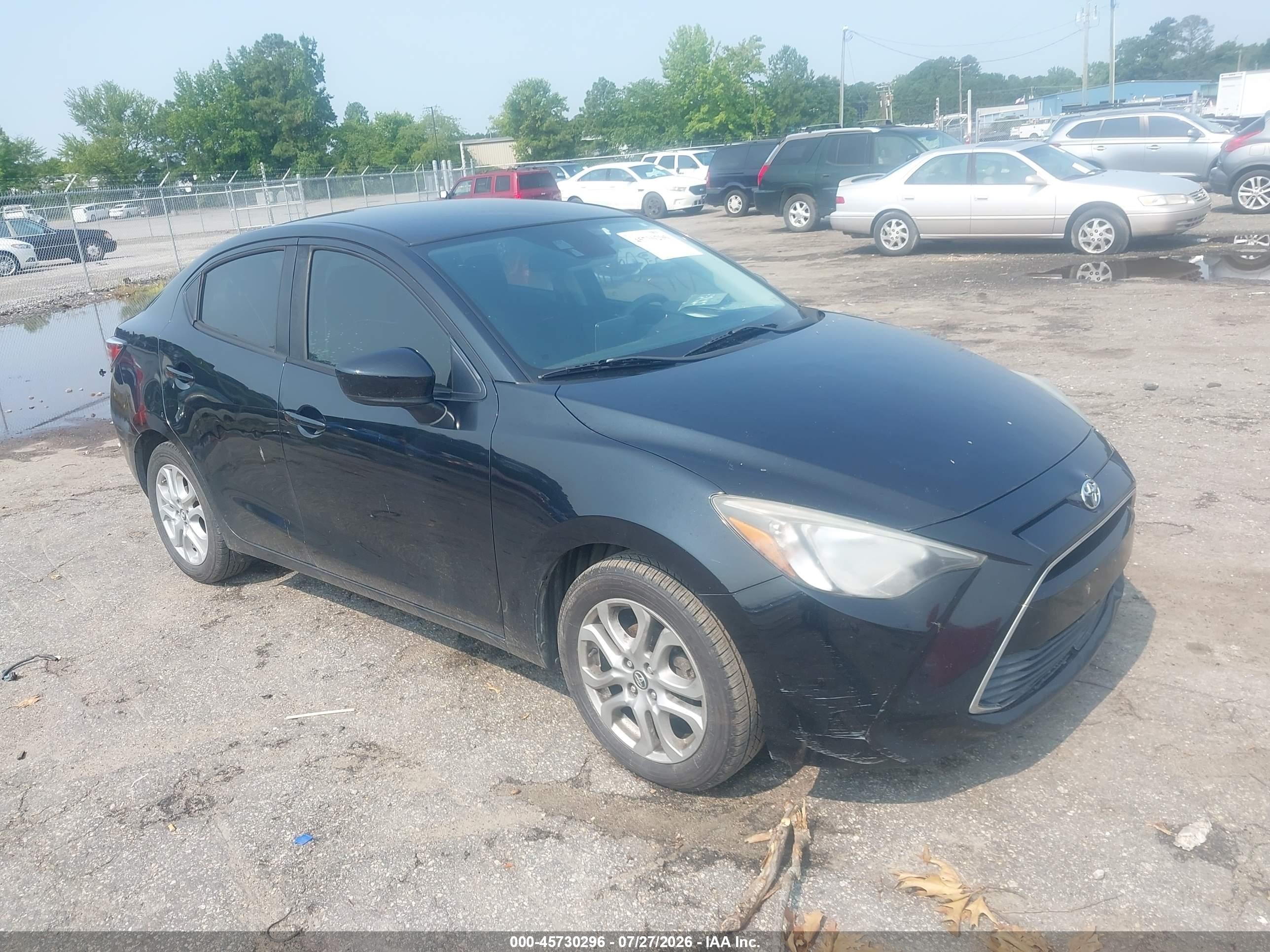 2017 Toyota Yaris, VIN 3MYDLBYV2HY156113 — Normal wear