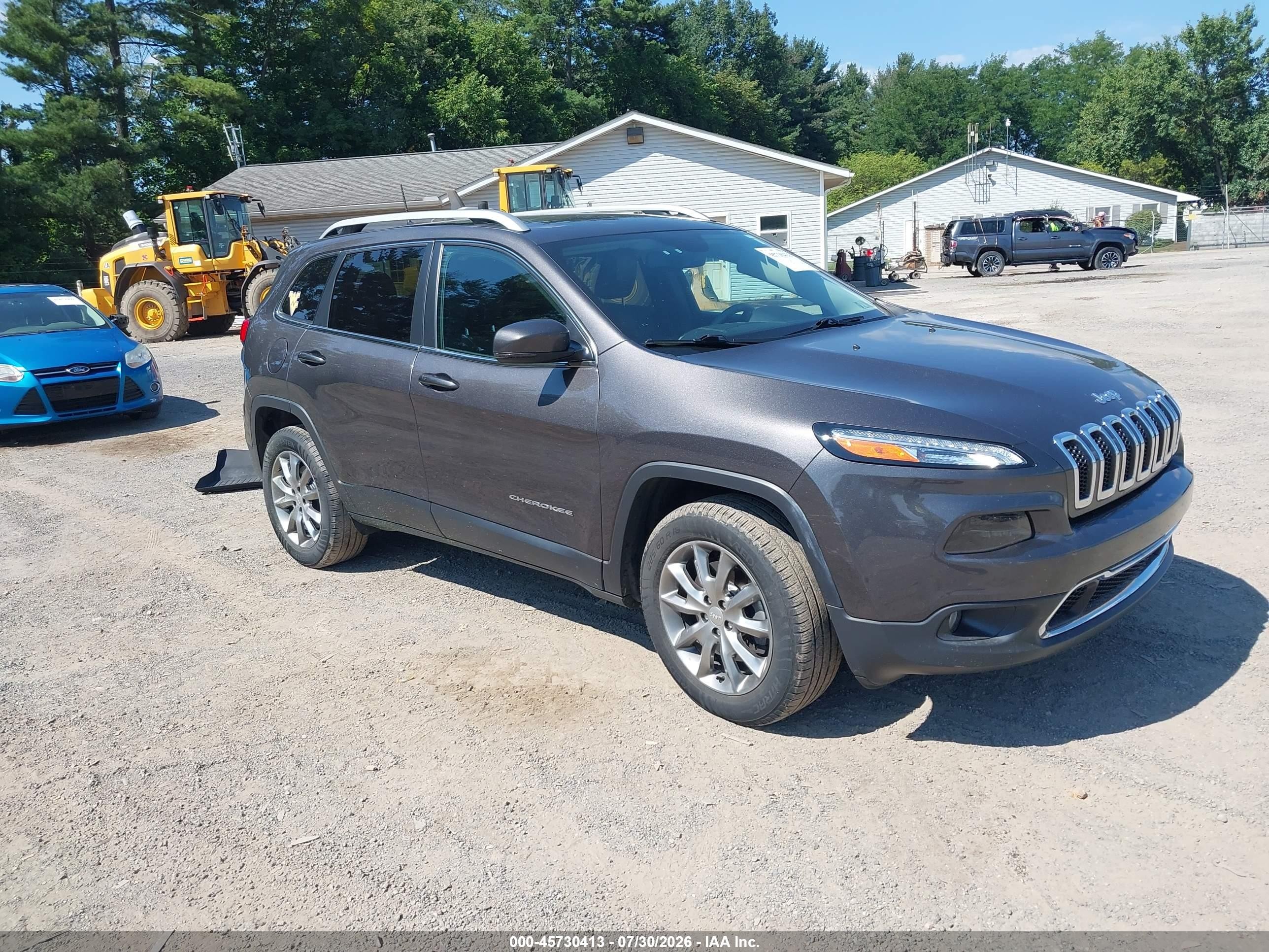 2018 Jeep Cherokee Limited, VIN 1C4PJMDX3JD568716 — Front end