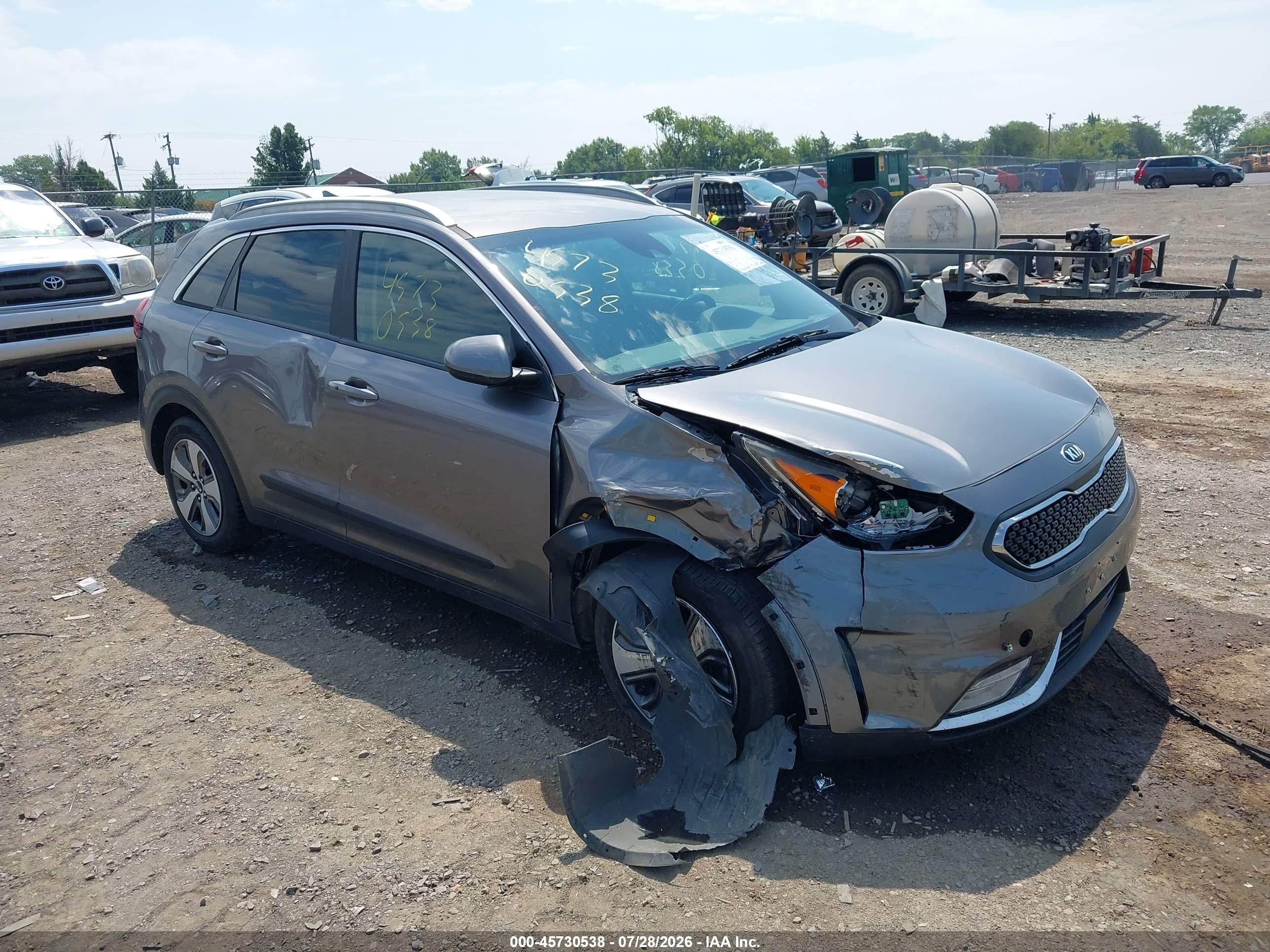 2018 Kia Niro LX, VIN KNDCB3LC6J5162086 — Side