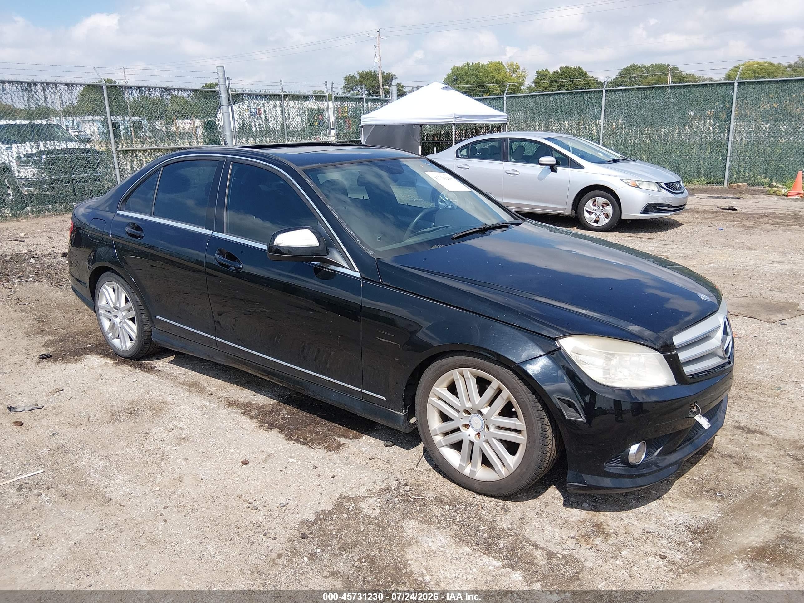 2009 Mercedes-Benz C 300 Sport, VIN WDDGF54X29R063634 — Normal wear