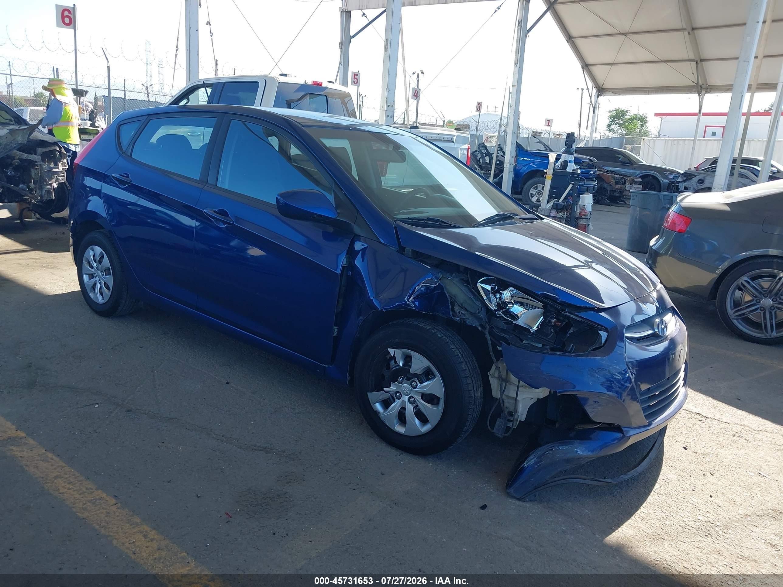 2017 Hyundai Accent SE, VIN KMHCT5AE4HU315119 — Front end