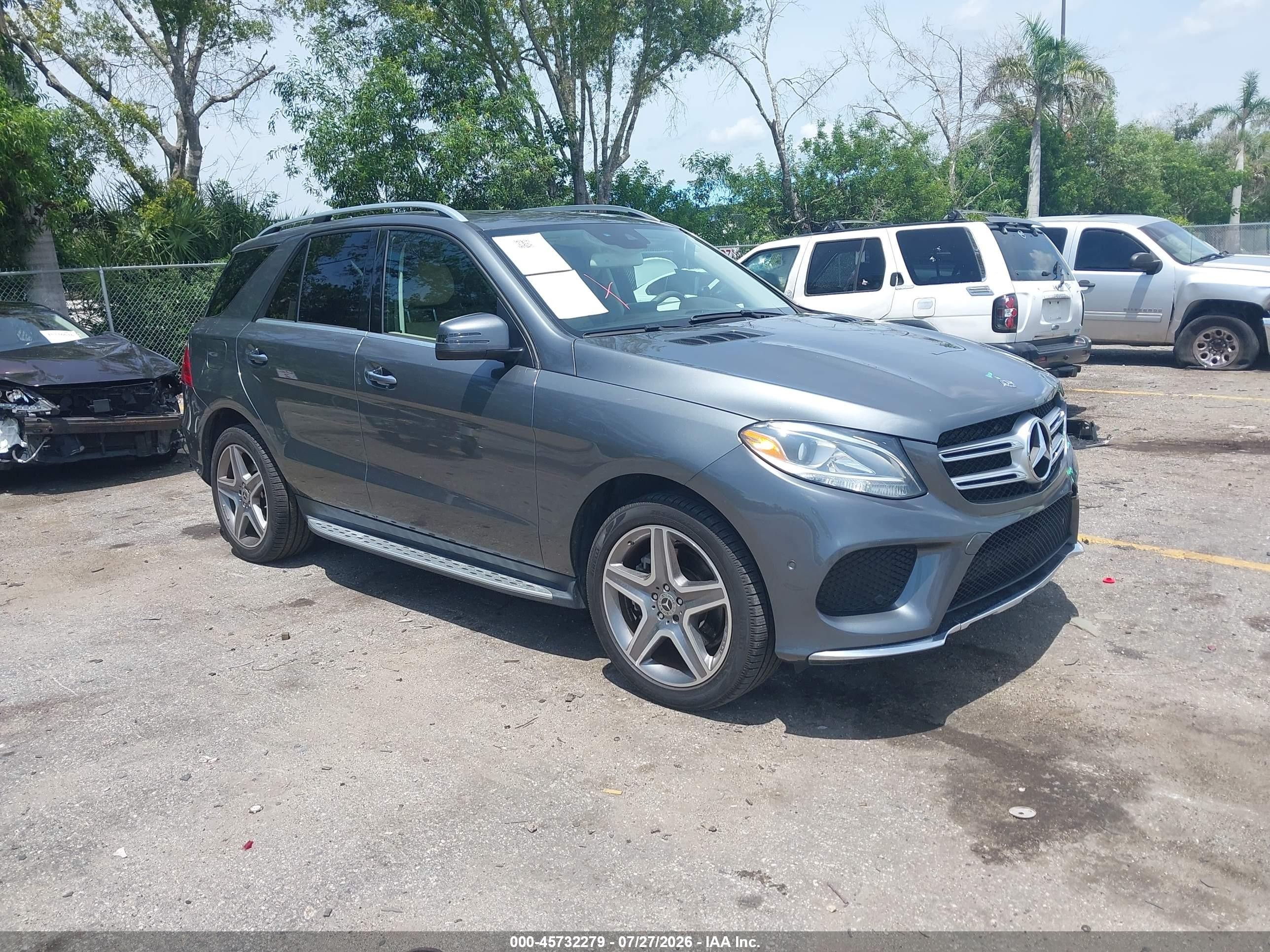 2018 Mercedes-Benz GLE 350, VIN 4JGDA5JB4JB060795 — Front end