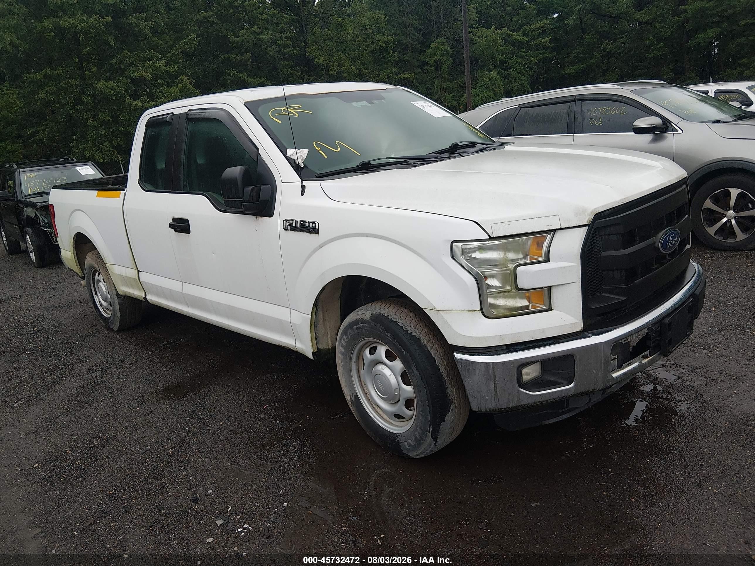 2016 Ford F-150 XL, VIN 1FTEX1C87GFC96098 — Rear end