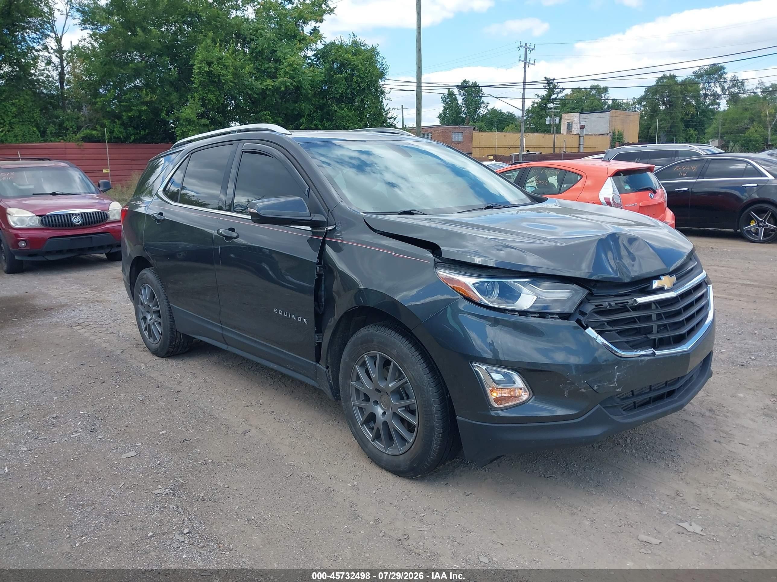2018 Chevrolet Equinox LT, VIN 2GNAXJEV1J6111280 — All over