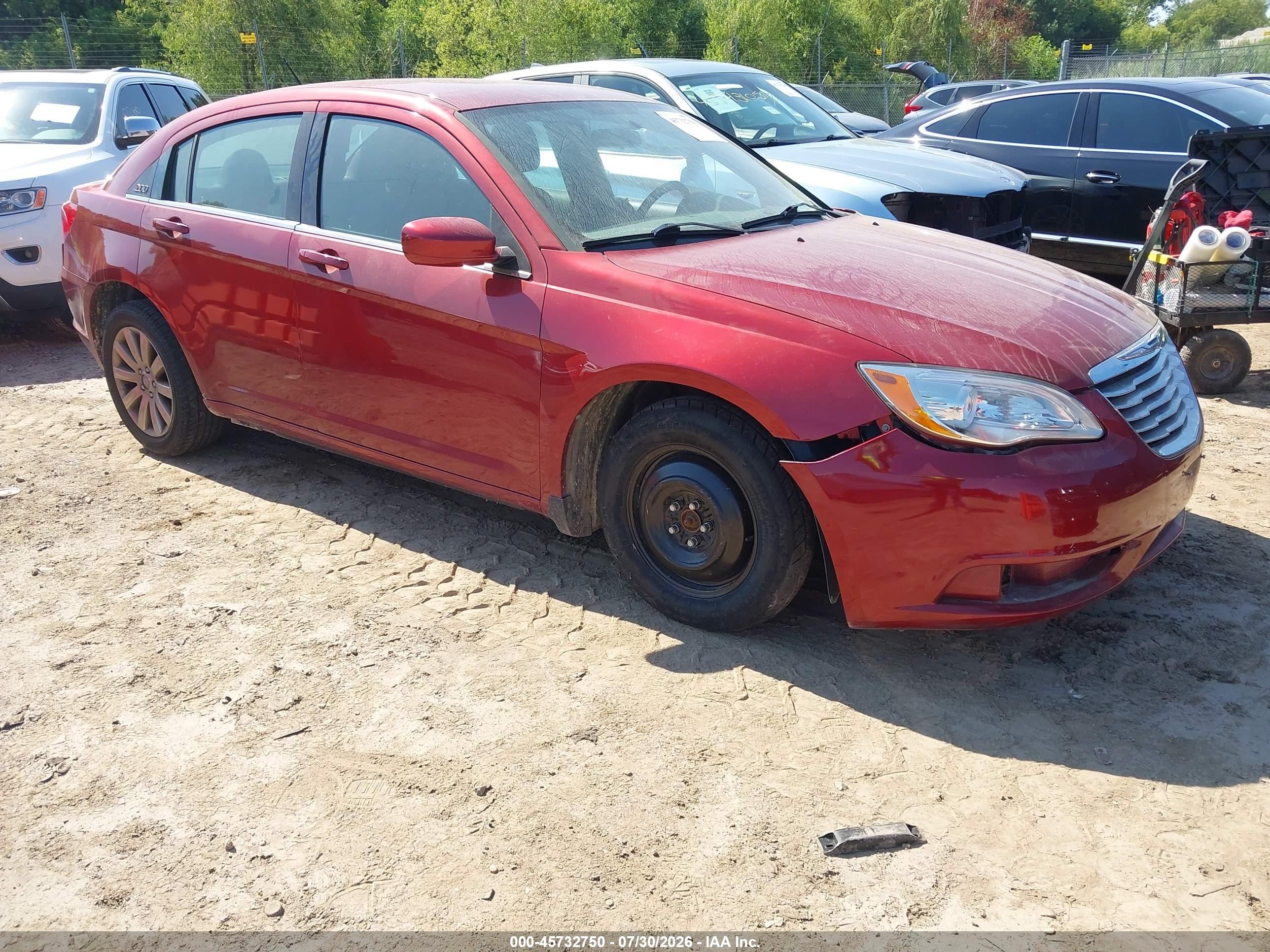 2013 Chrysler 200 Touring, VIN 1C3CCBBB1DN651665 — Normal wear