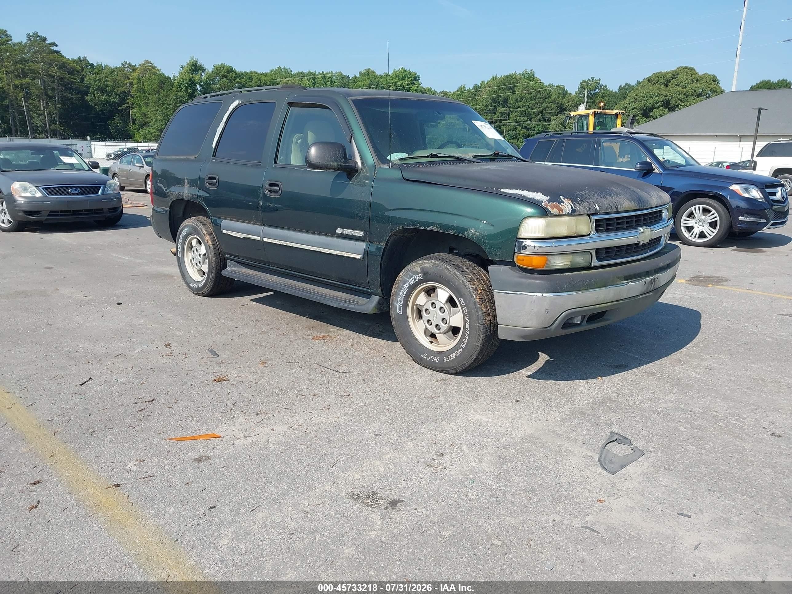 2003 Chevrolet Tahoe LS, VIN 1GNEC13V63R267225 — Normal wear