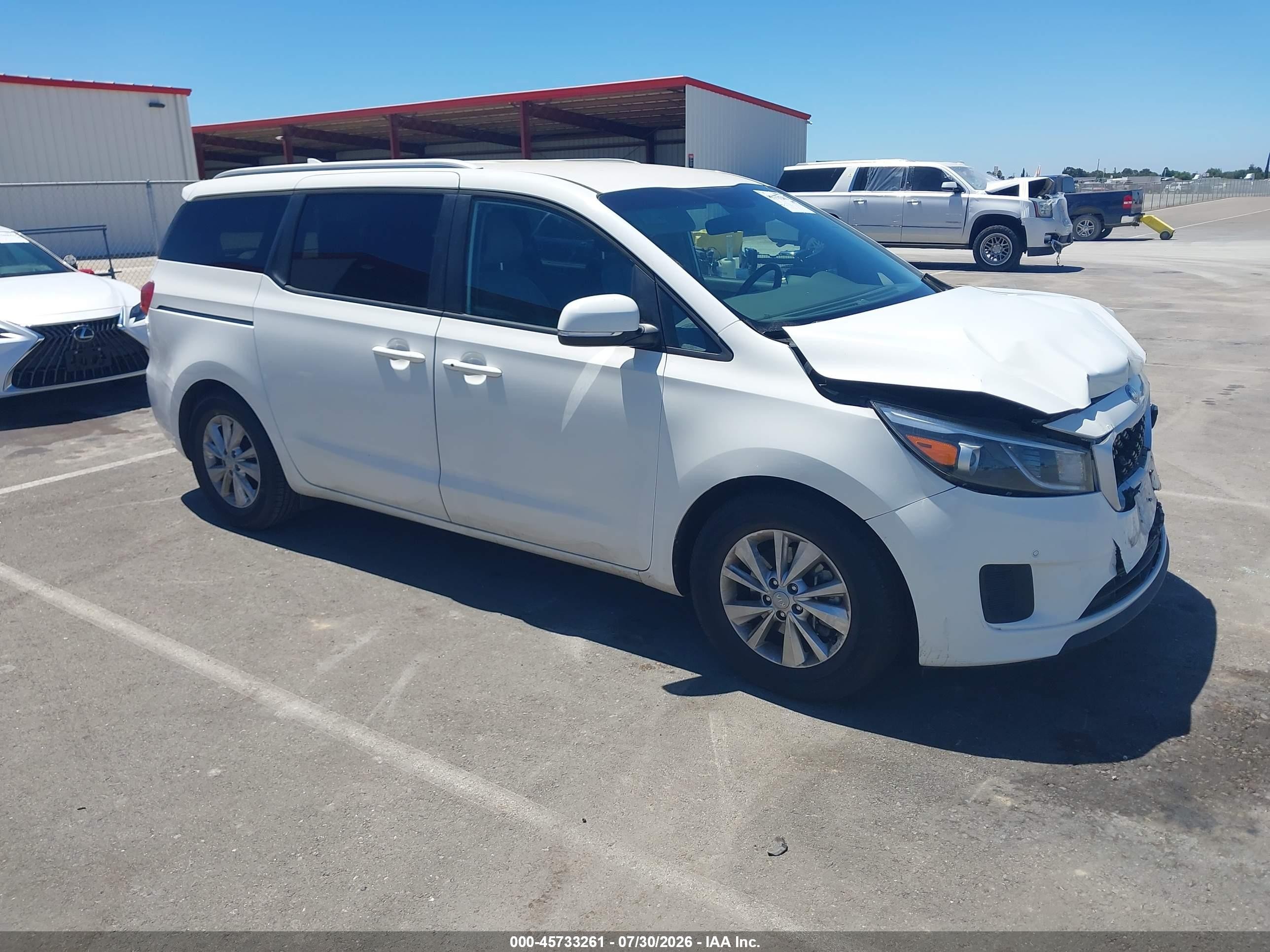 2017 Kia Sedona LX, VIN KNDMB5C14H6339186 — Front end