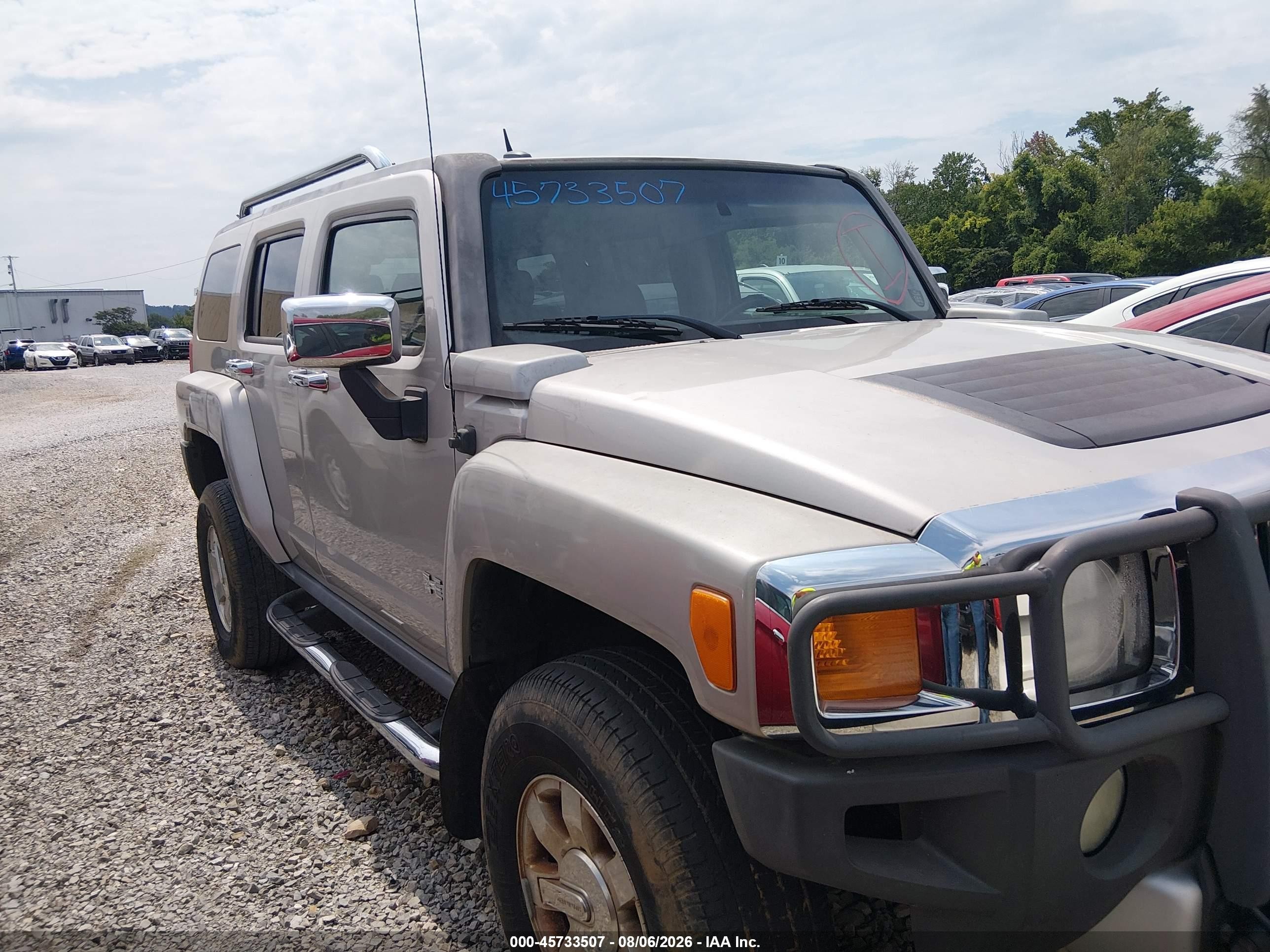 2008 Hummer H3 Luxury, VIN 5GTEN43E688183478 — Normal wear