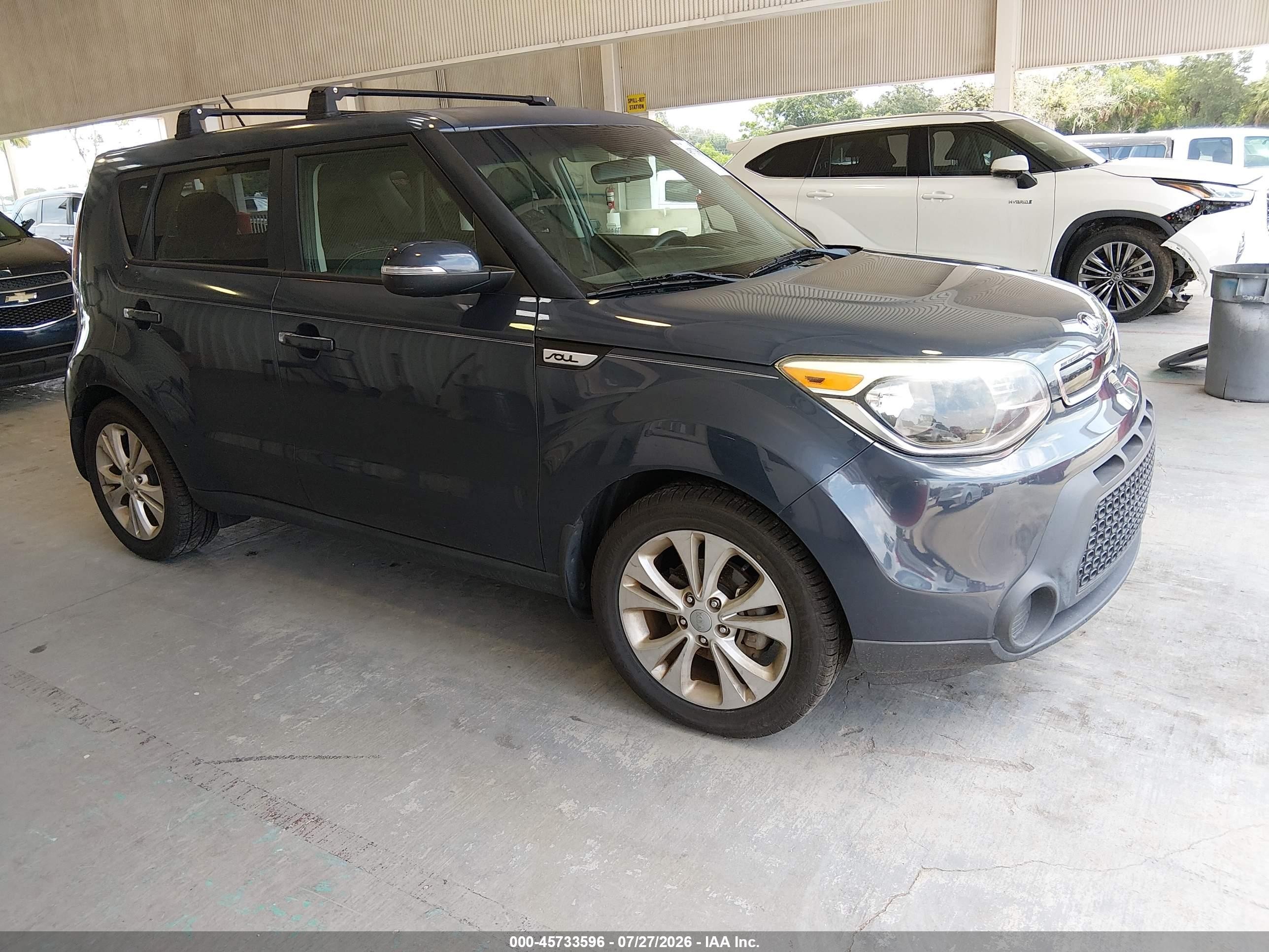 2014 Kia Soul +, VIN KNDJP3A51E7049654 — Normal wear