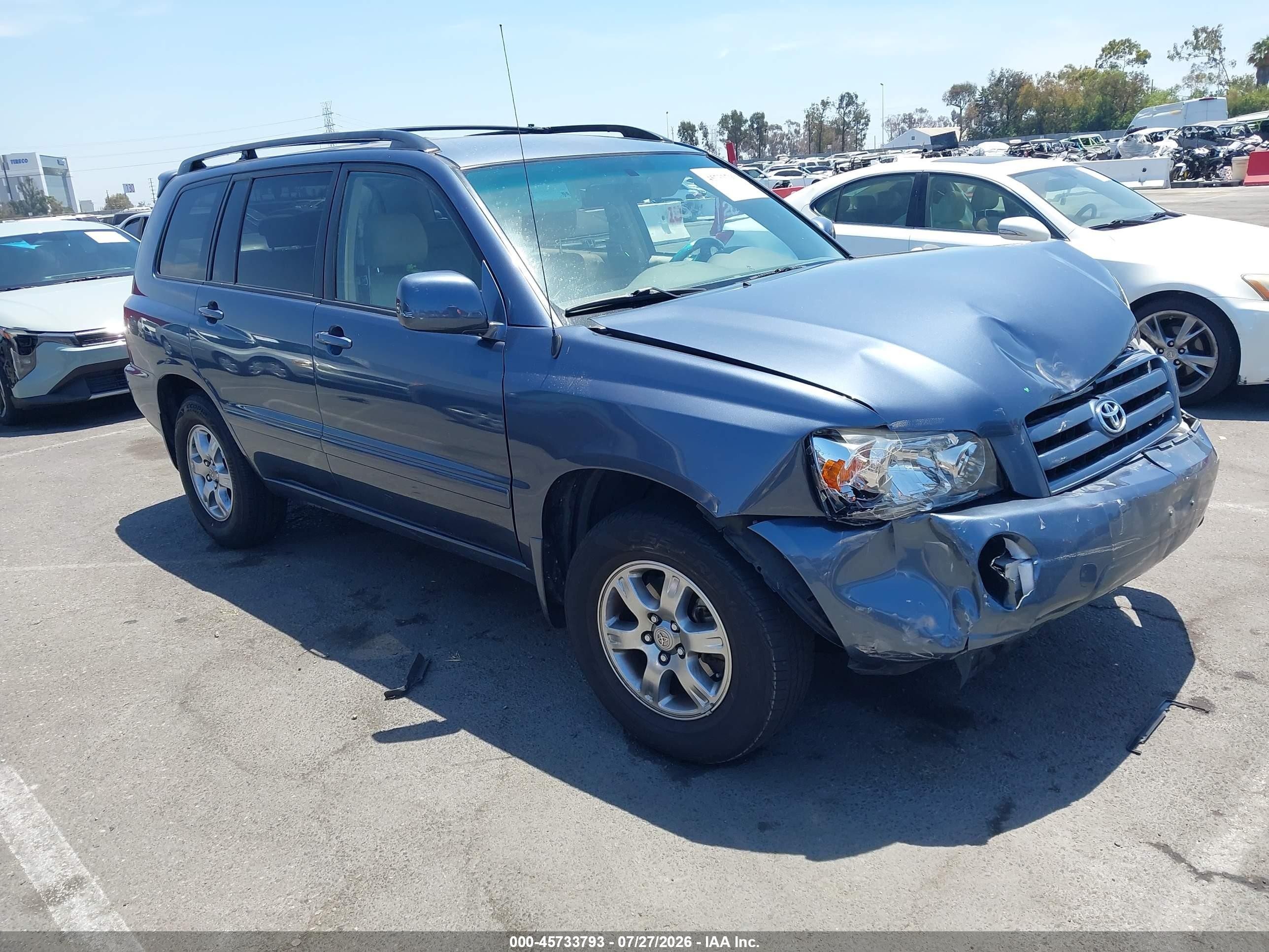 2005 Toyota Highlander, VIN JTEGP21A650052703 — Front end