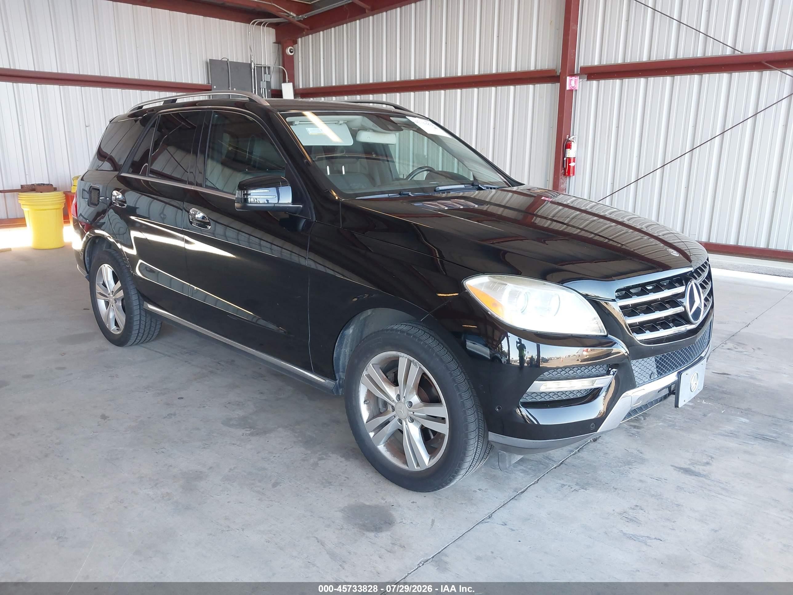 2014 Mercedes-Benz M 350, VIN 4JGDA5HB1EA293213 — Normal wear