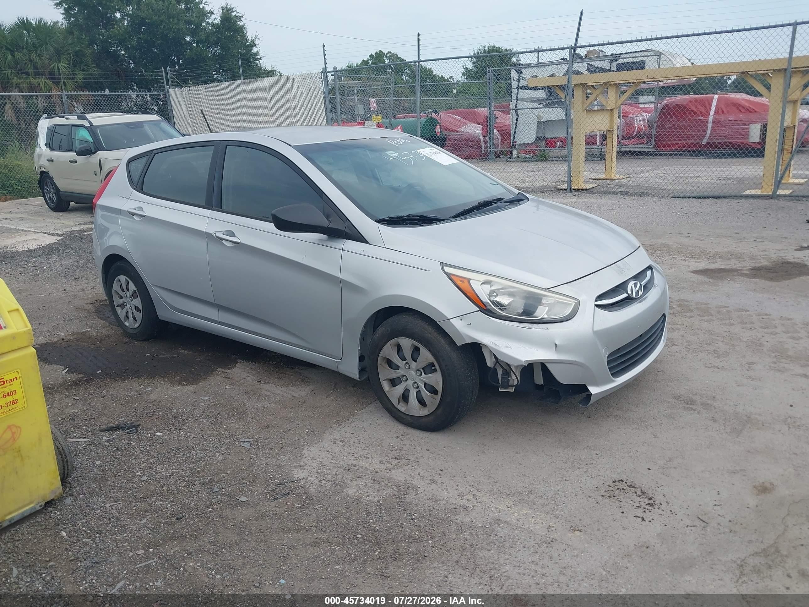 2015 Hyundai Accent GS, VIN KMHCT5AE0FU230517 — Normal wear