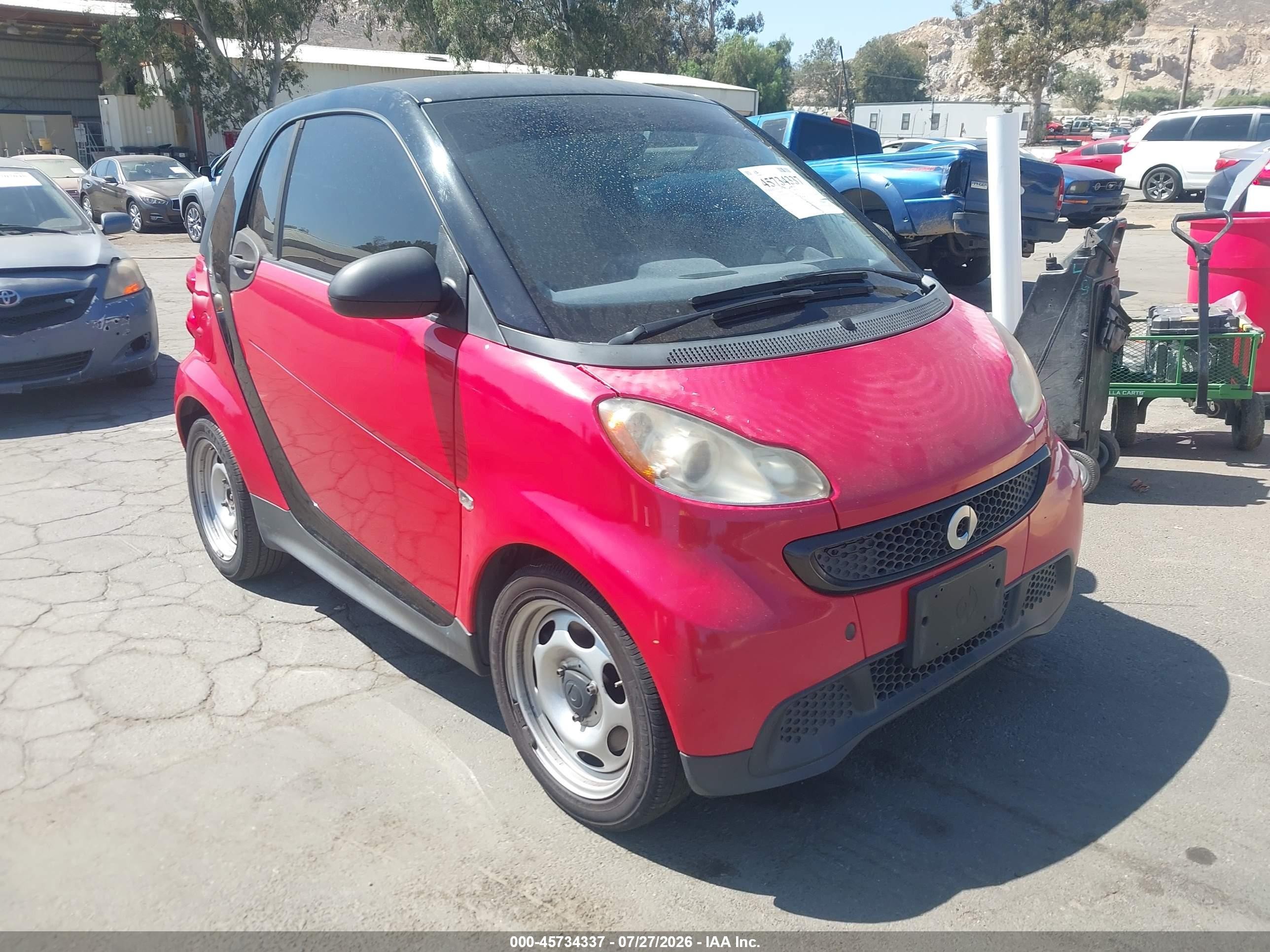 2015 Smart fortwo Pure, VIN WMEEJ3BA2FK799546 — Normal wear
