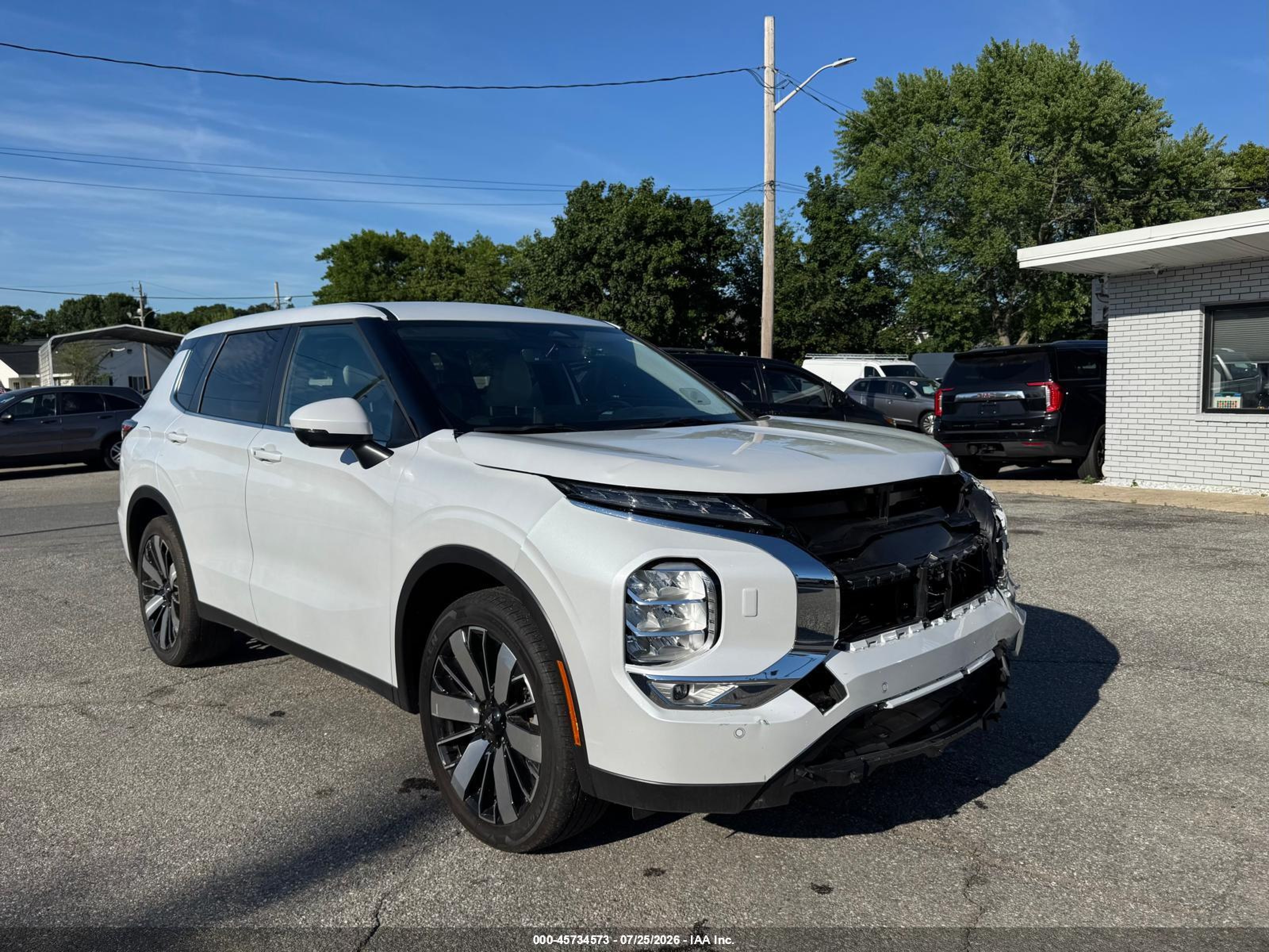 2025 Mitsubishi Outlander SE, VIN JA4J4VA88SZ021889 — Not stated
