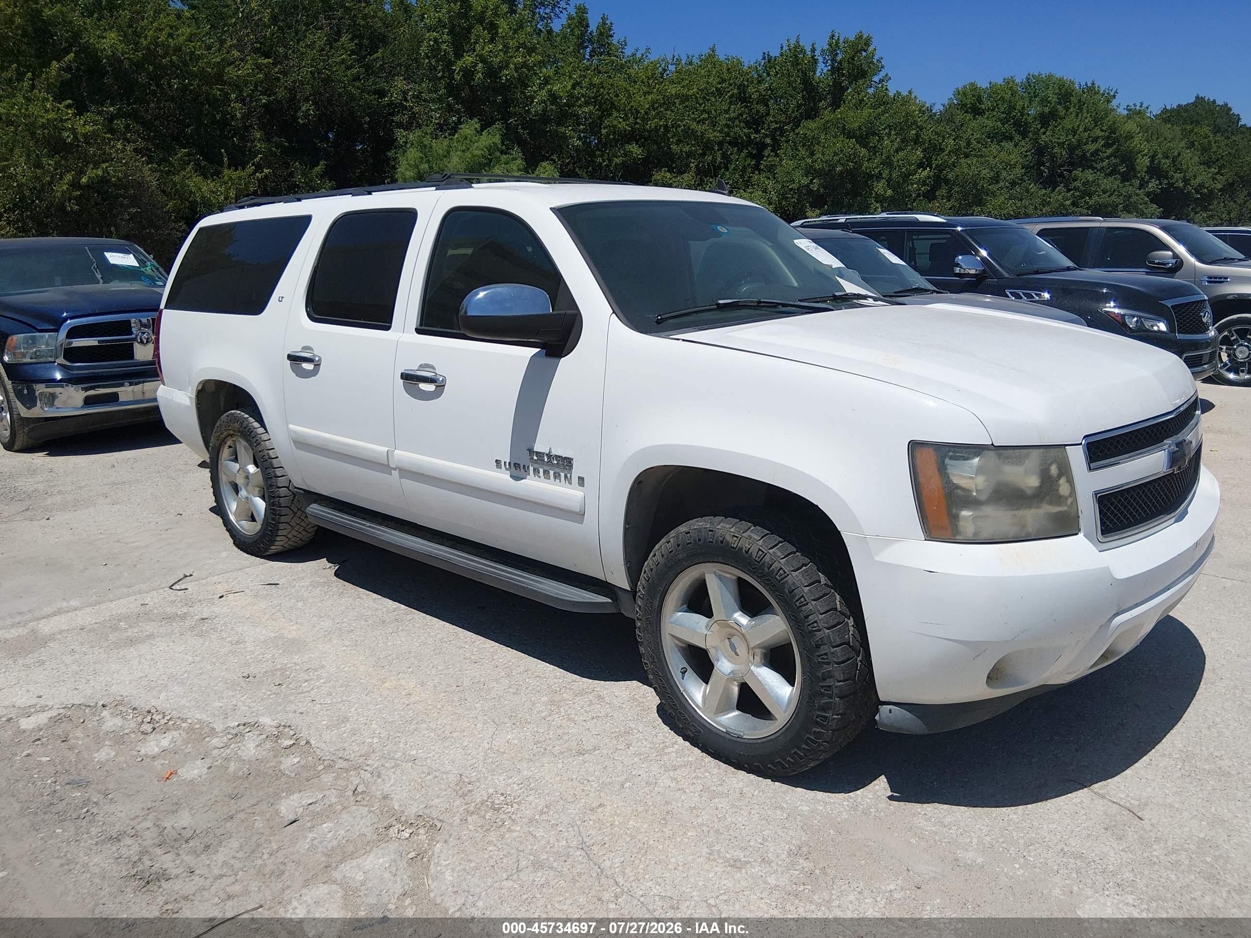 2007 Chevrolet Suburban LT, VIN 3GNFC16JX7G102104 — Normal wear