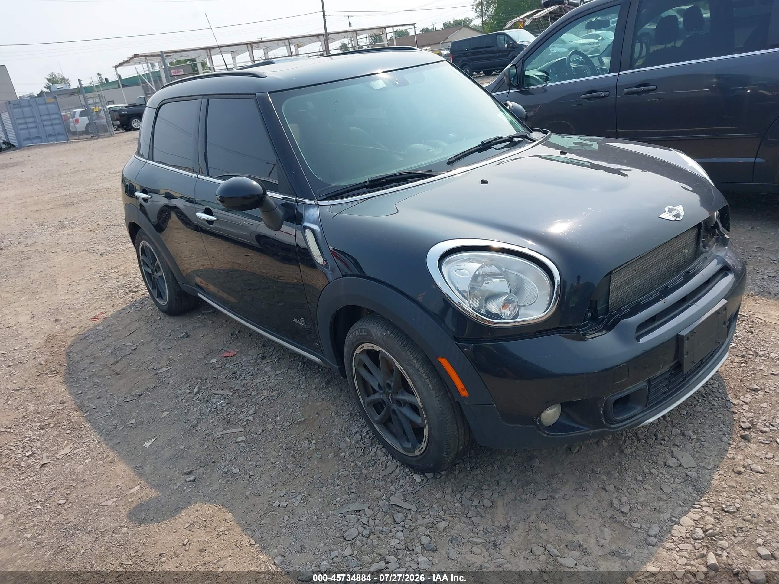 2015 MINI Countryman S, VIN WMWZC5C58FWP46119 — Normal wear