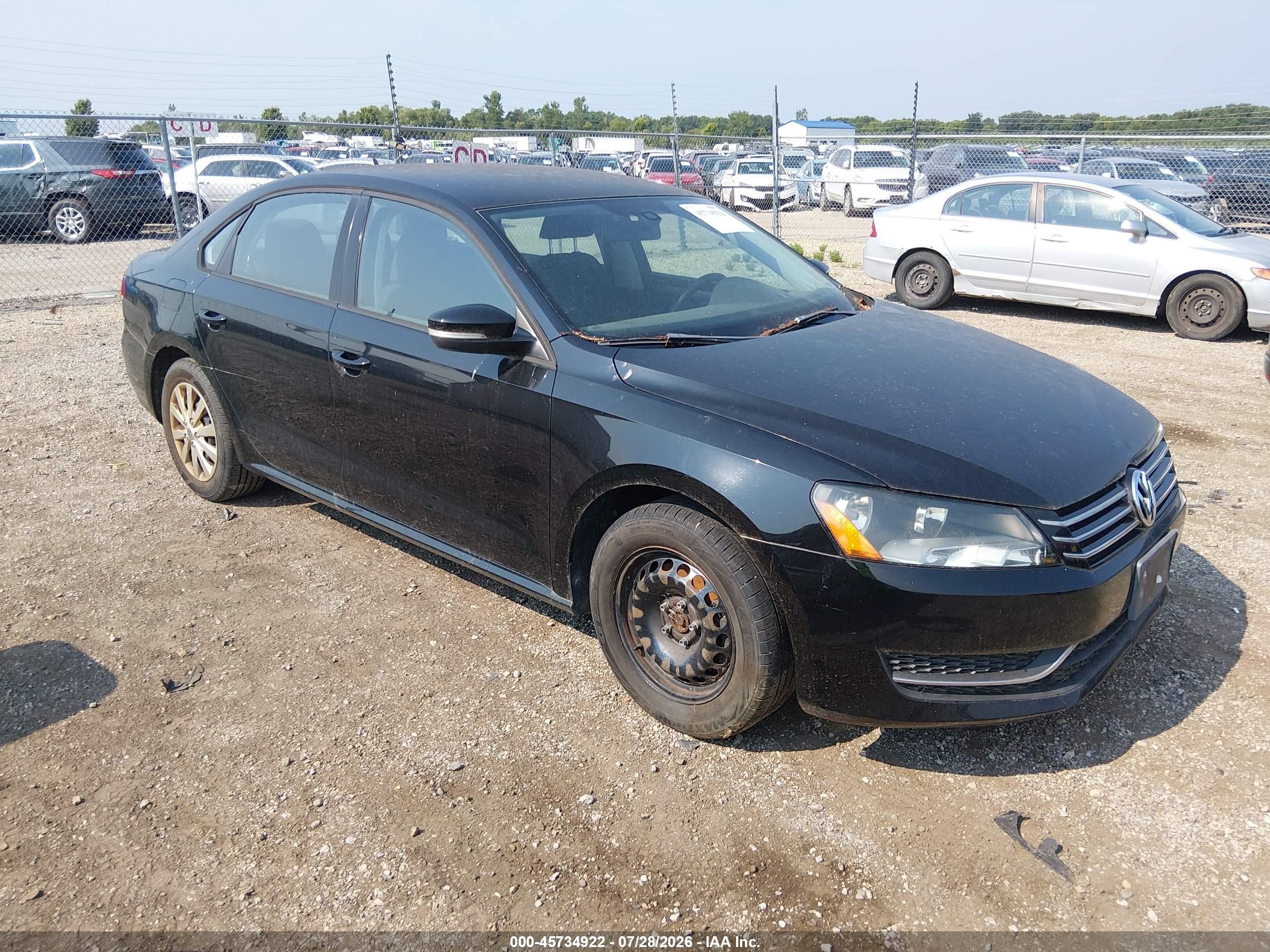 2015 Volkswagen Passat S, VIN 1VWAS7A31FC060390 — Normal wear