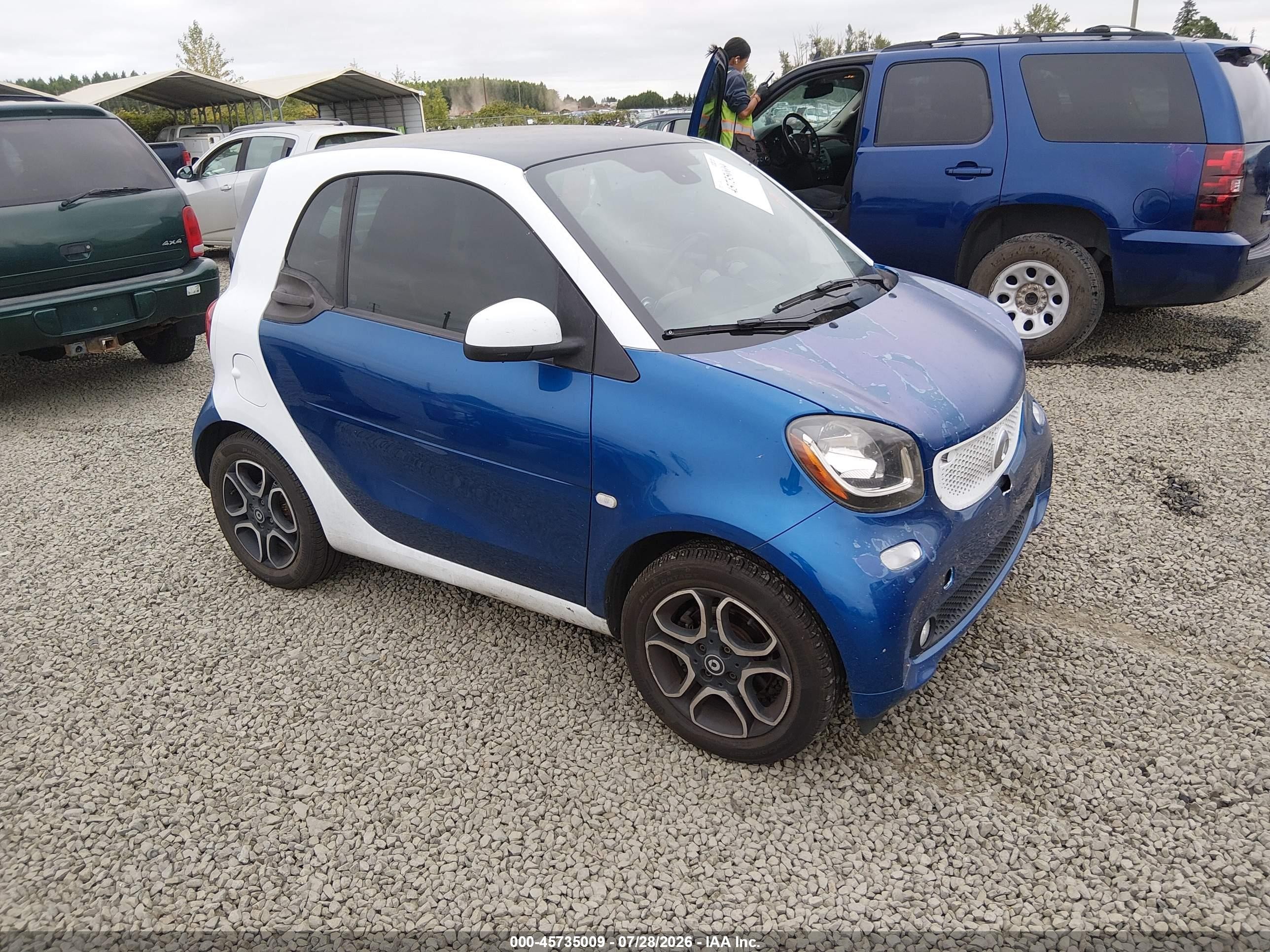 2016 Smart fortwo Passion, VIN WMEFJ5DA3GK049295 — Normal wear