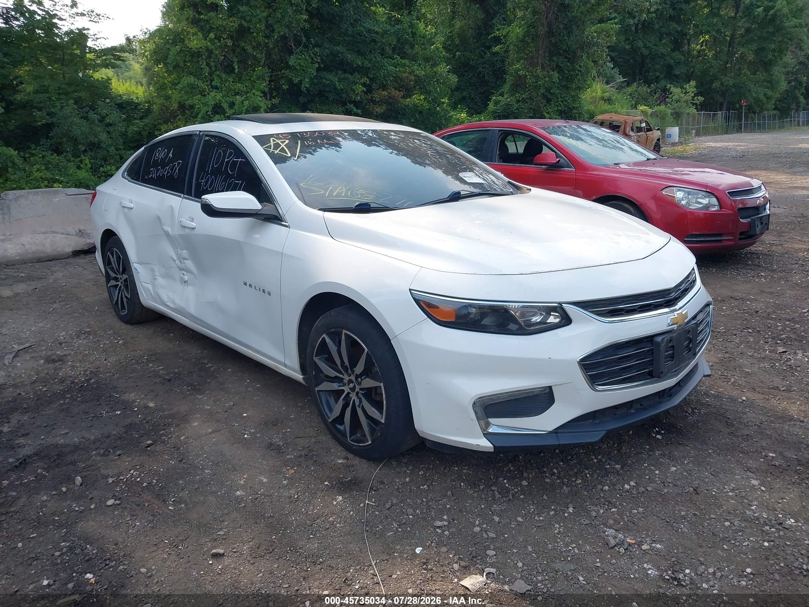 2016 Chevrolet Malibu LT, VIN 1G1ZE5ST9GF272950 — Side