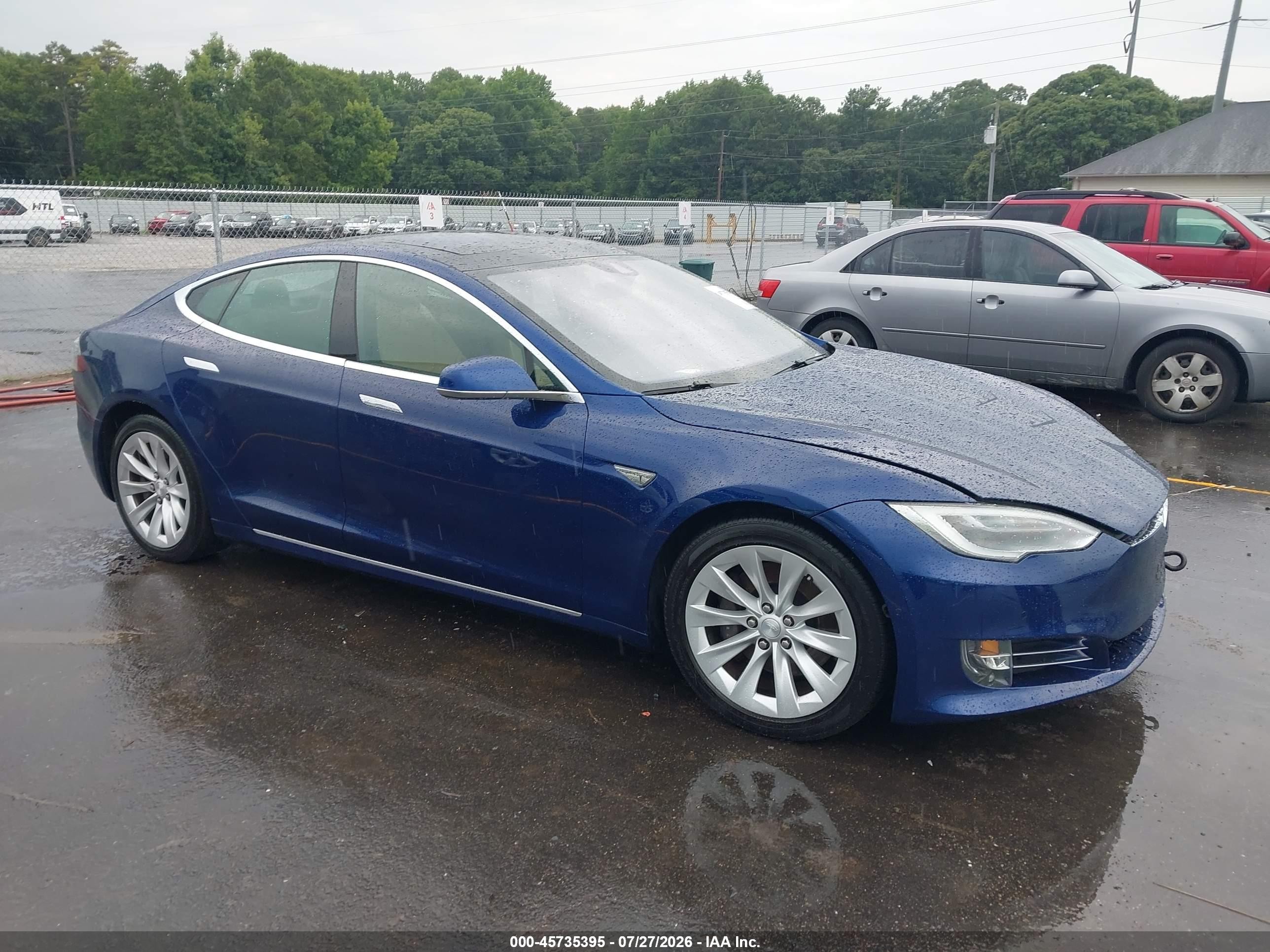 2016 Tesla Model S 90D, VIN 5YJSA1E21GF144755 — Normal wear