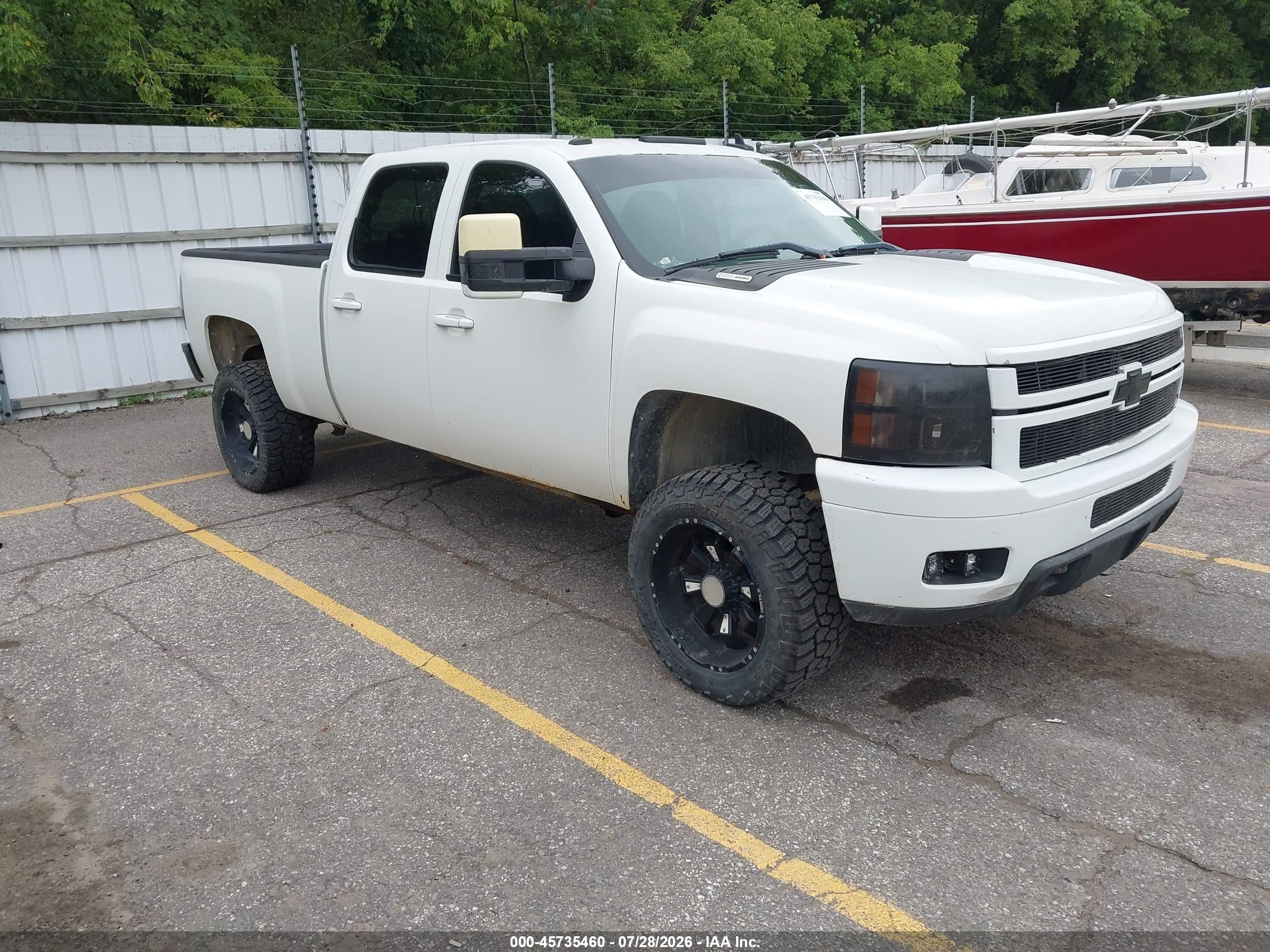 2007 Chevrolet Silverado 2500HD LTZ, VIN 1GCHK23677F560419 — Биологическое загрязнение