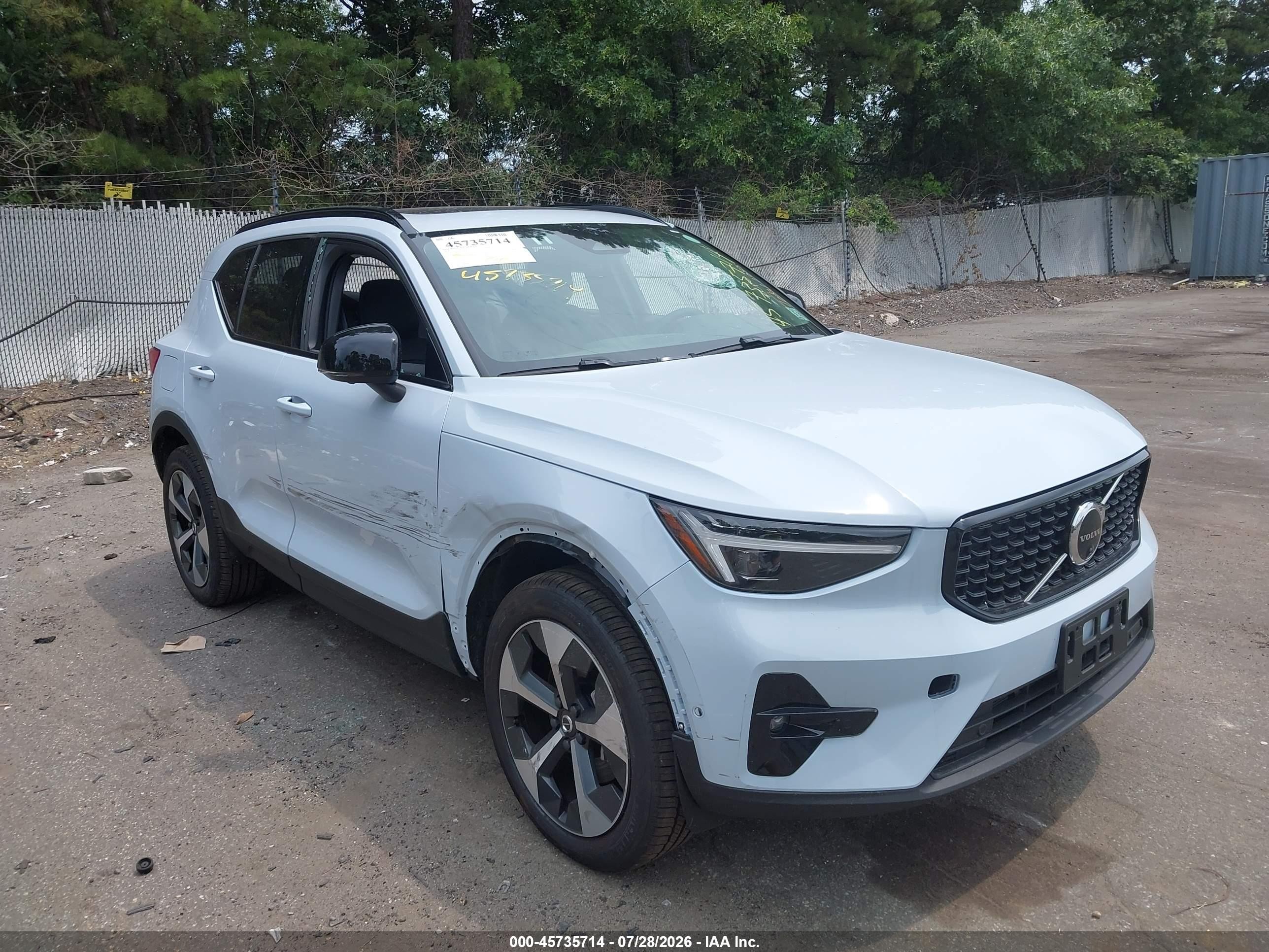 2026 Volvo XC40 Plus, VIN YV4L12UC2T2782463 — Vandalism