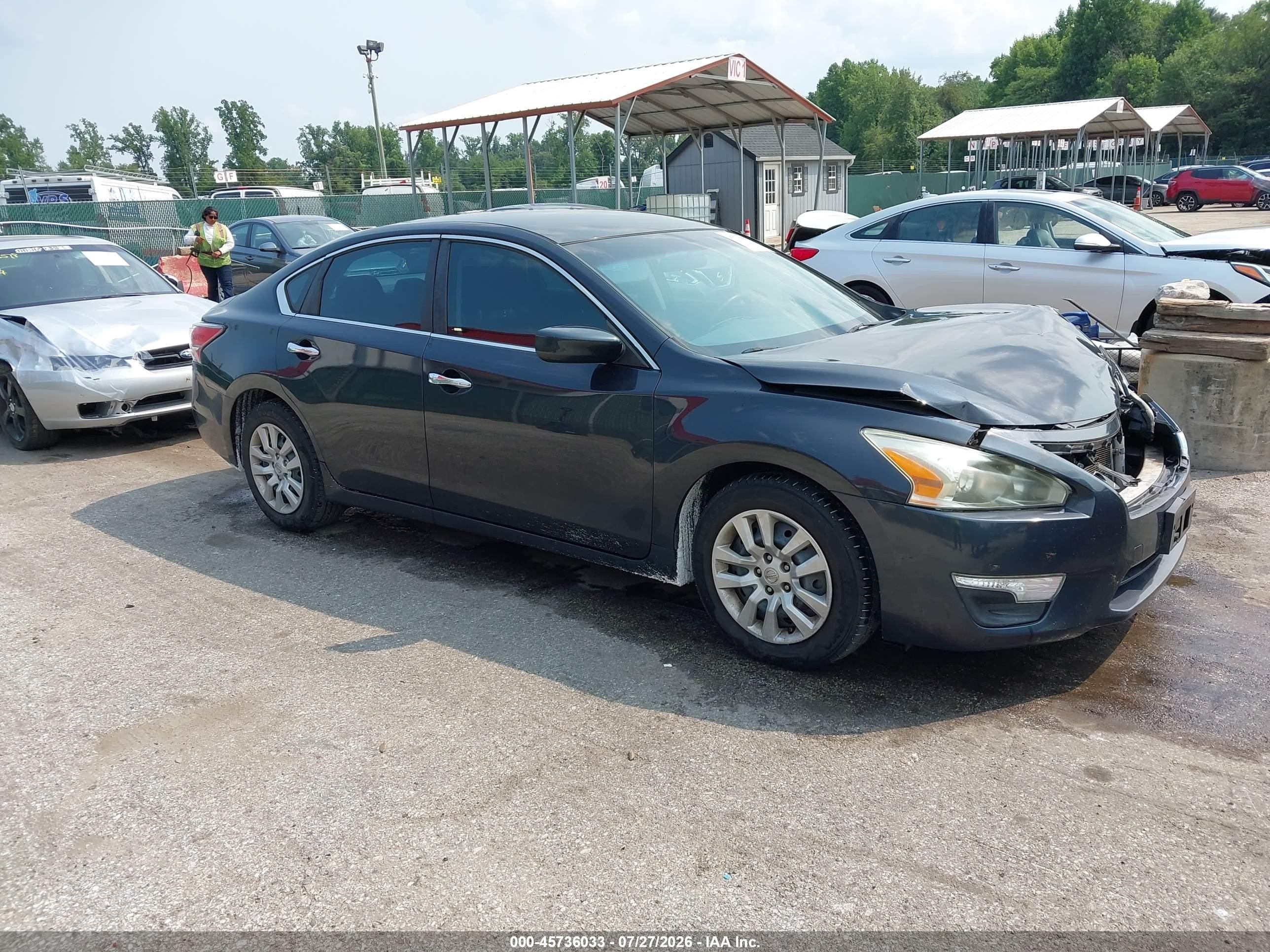 2014 Nissan Altima 2.5, VIN 1N4AL3AP7EN340318 — Front end