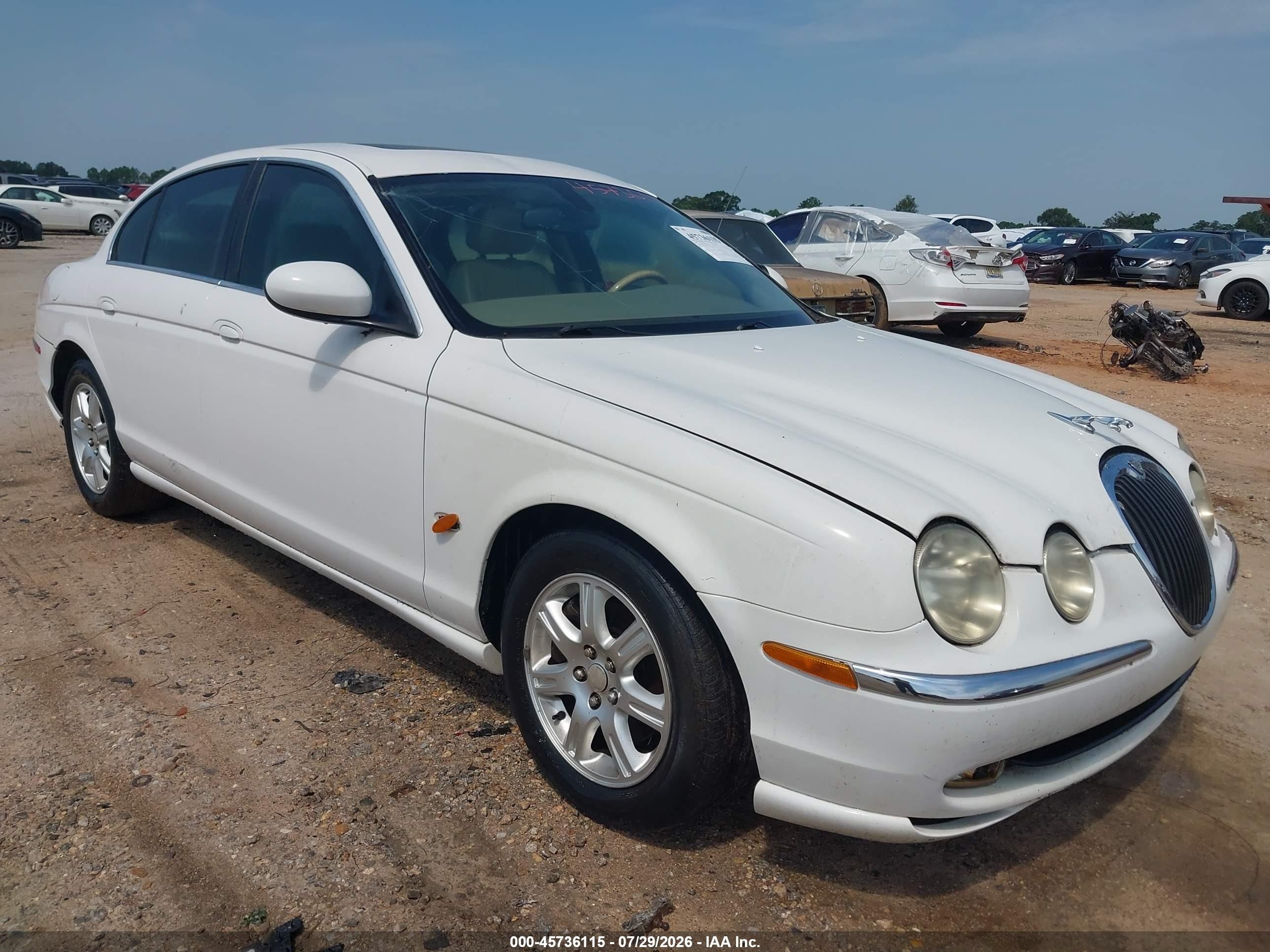 2004 Jaguar S-Type, VIN SAJEA01T64FN08683 — Normal wear