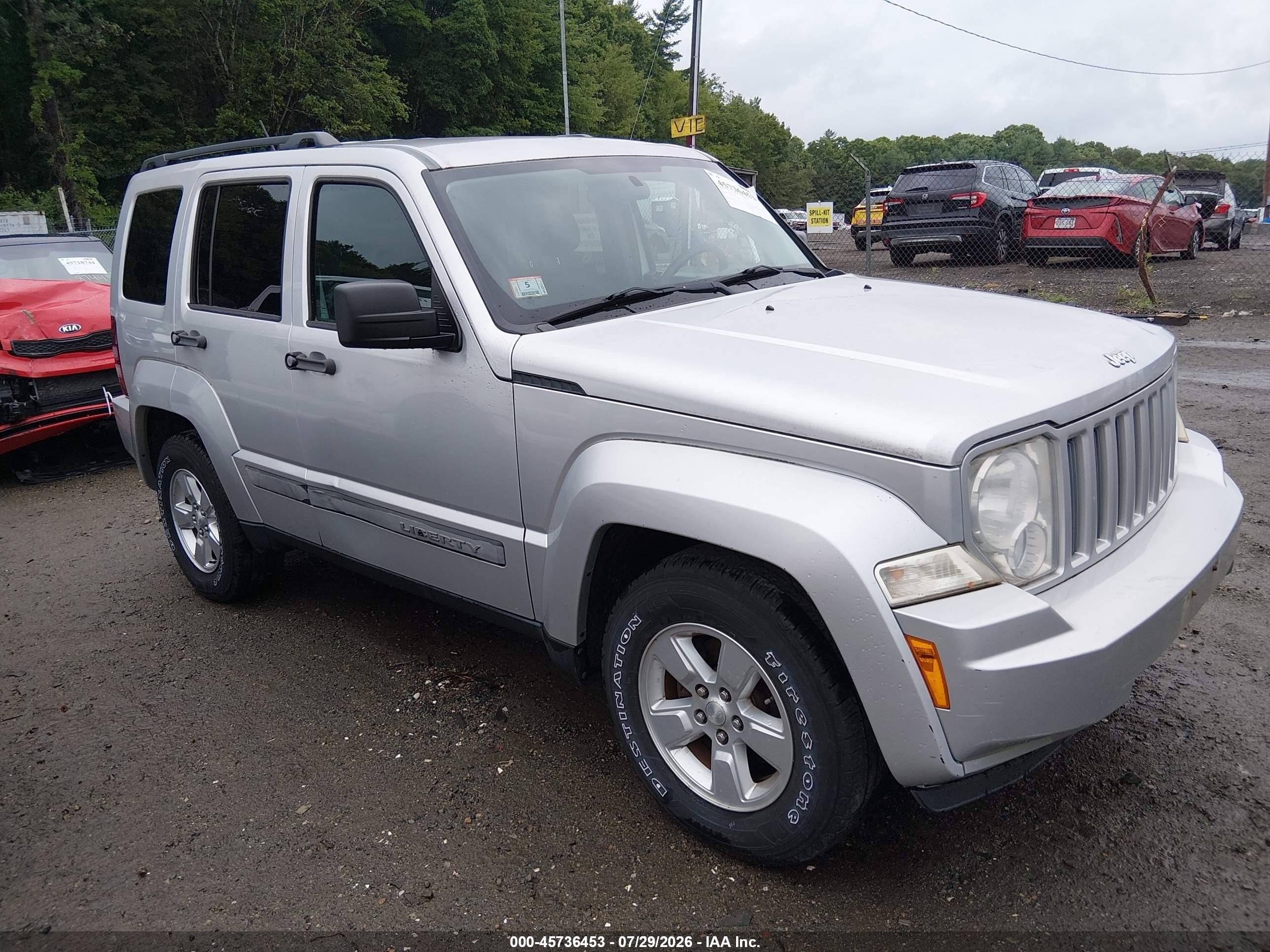 2010 Jeep Liberty Sport, VIN 1J4PN2GK8AW137005 — Normal wear