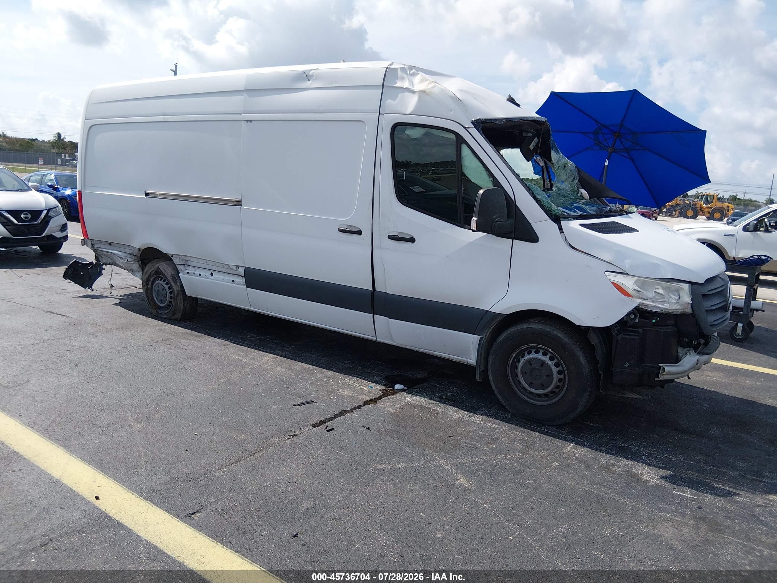 2020 Mercedes-Benz Sprinter Cargo, VIN W1W4ECHY1LT025267 — Side