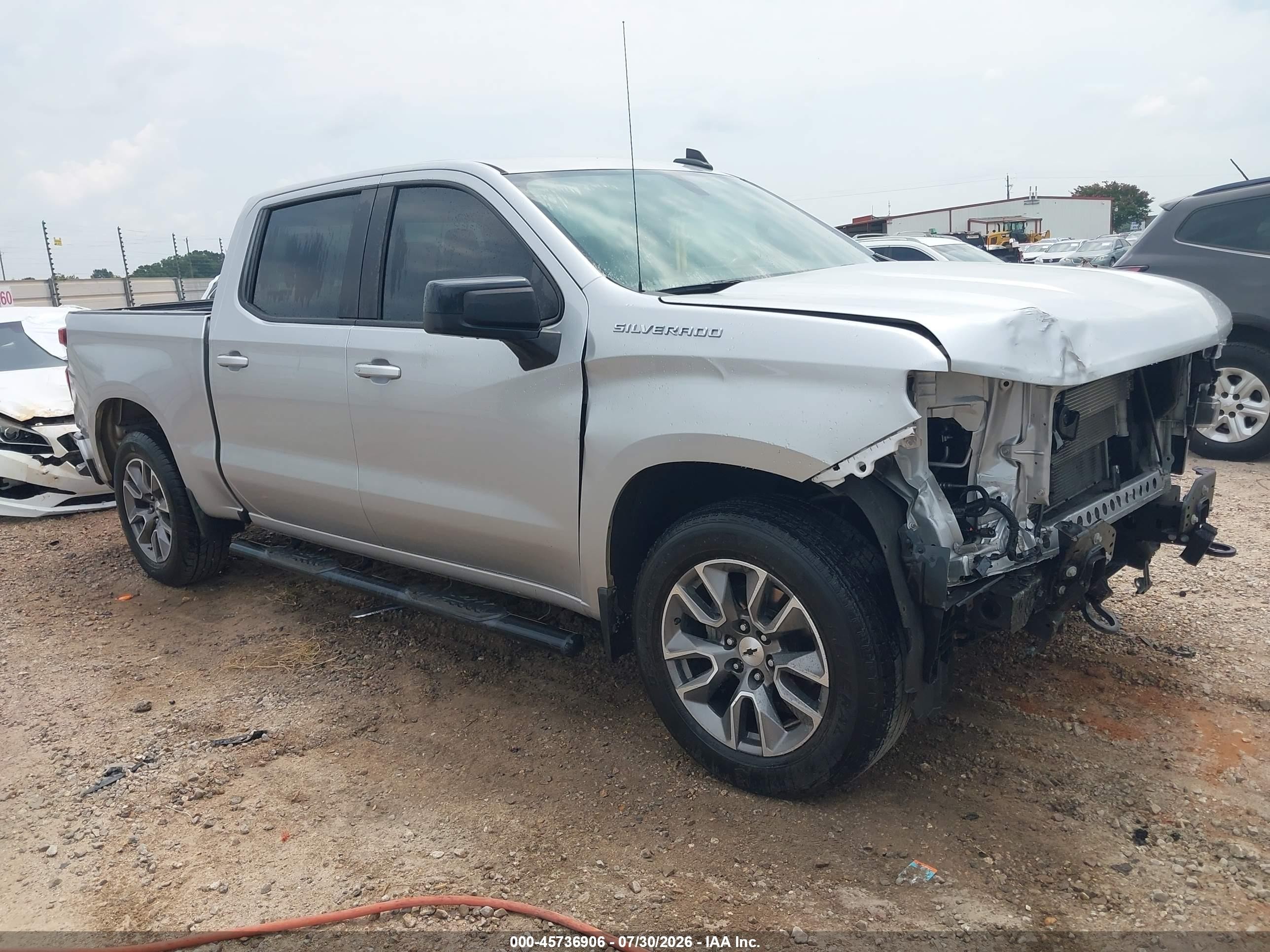 2022 Chevrolet Silverado 1500 RST, VIN 1GCPWDED1NZ230889 — Перед