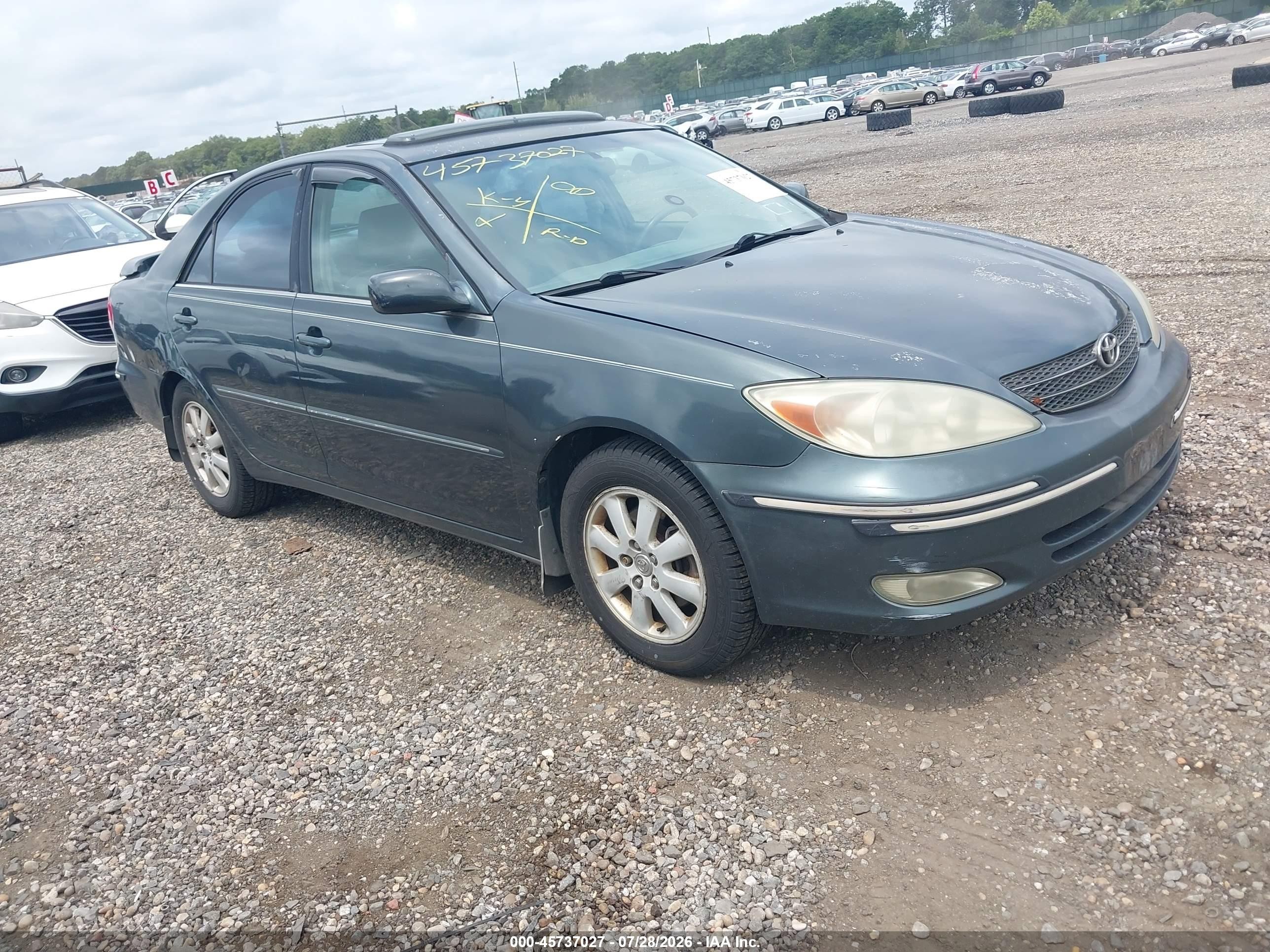 2003 Toyota Camry XLE, VIN 4T1BF30K73U549486 — Normal wear