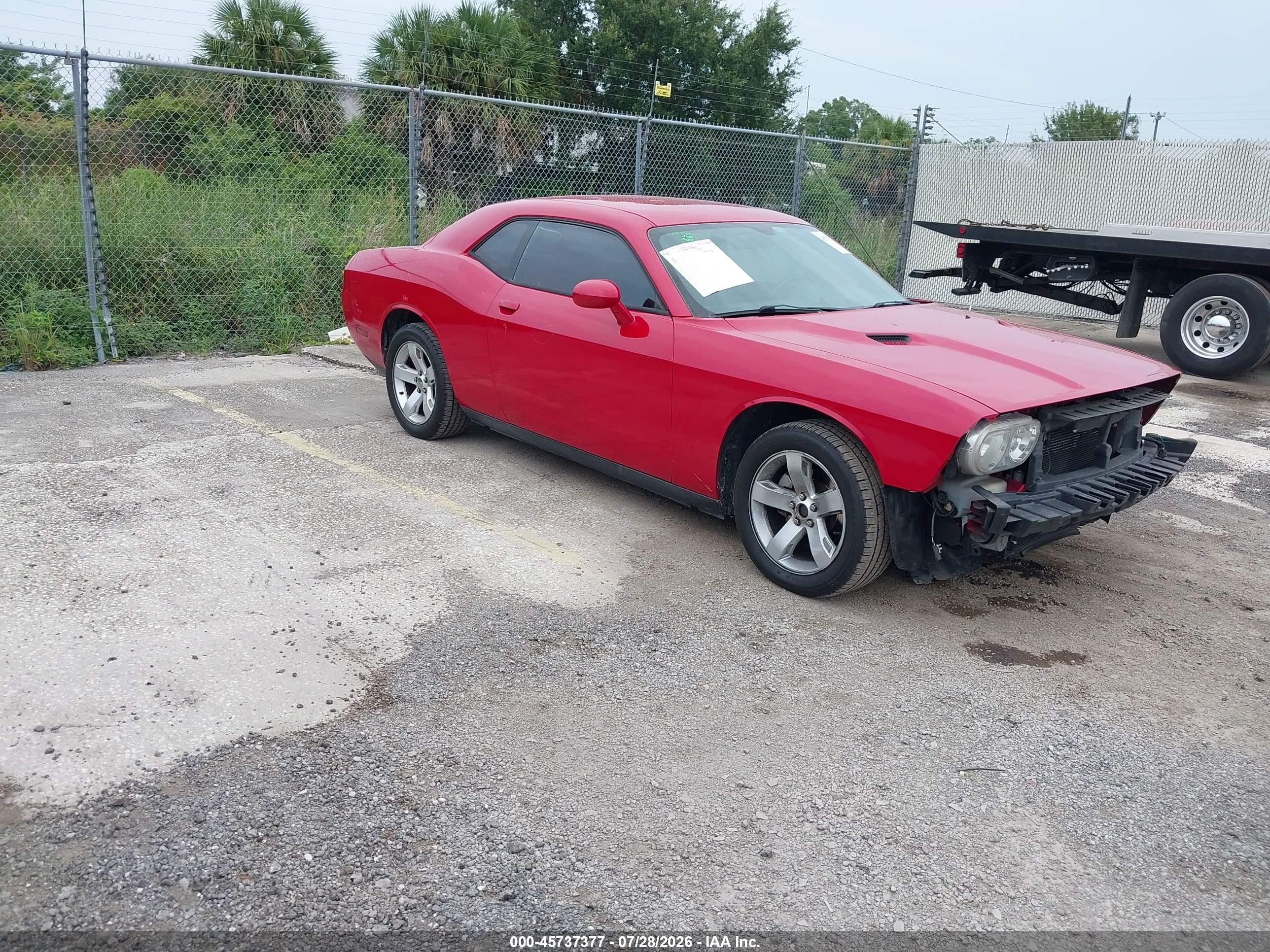 2011 Dodge Challenger, VIN 2B3CJ4DG9BH510808 — Front end