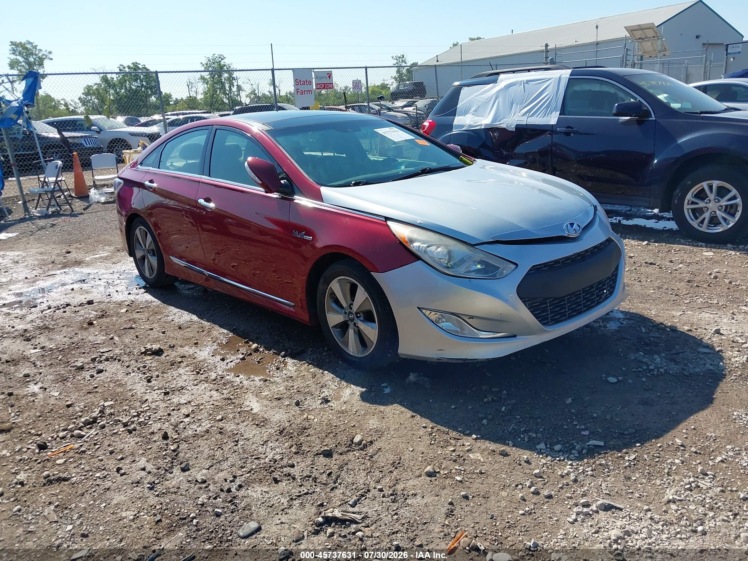 2012 Hyundai Sonata Hybrid, VIN KMHEC4A46CA038669 — Front end