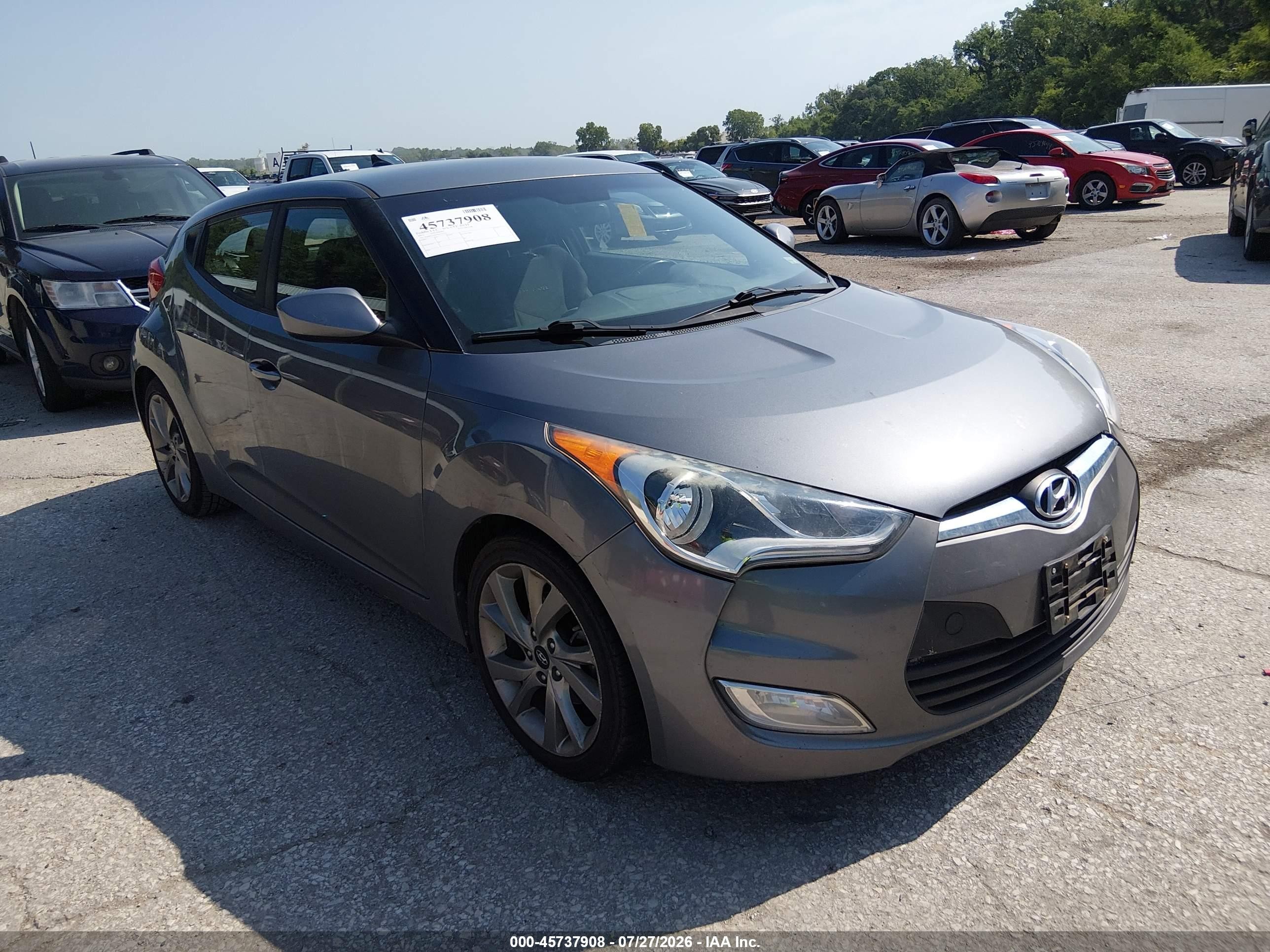 2017 Hyundai Veloster Value Edition, VIN KMHTC6AD2HU312135 — Normal wear