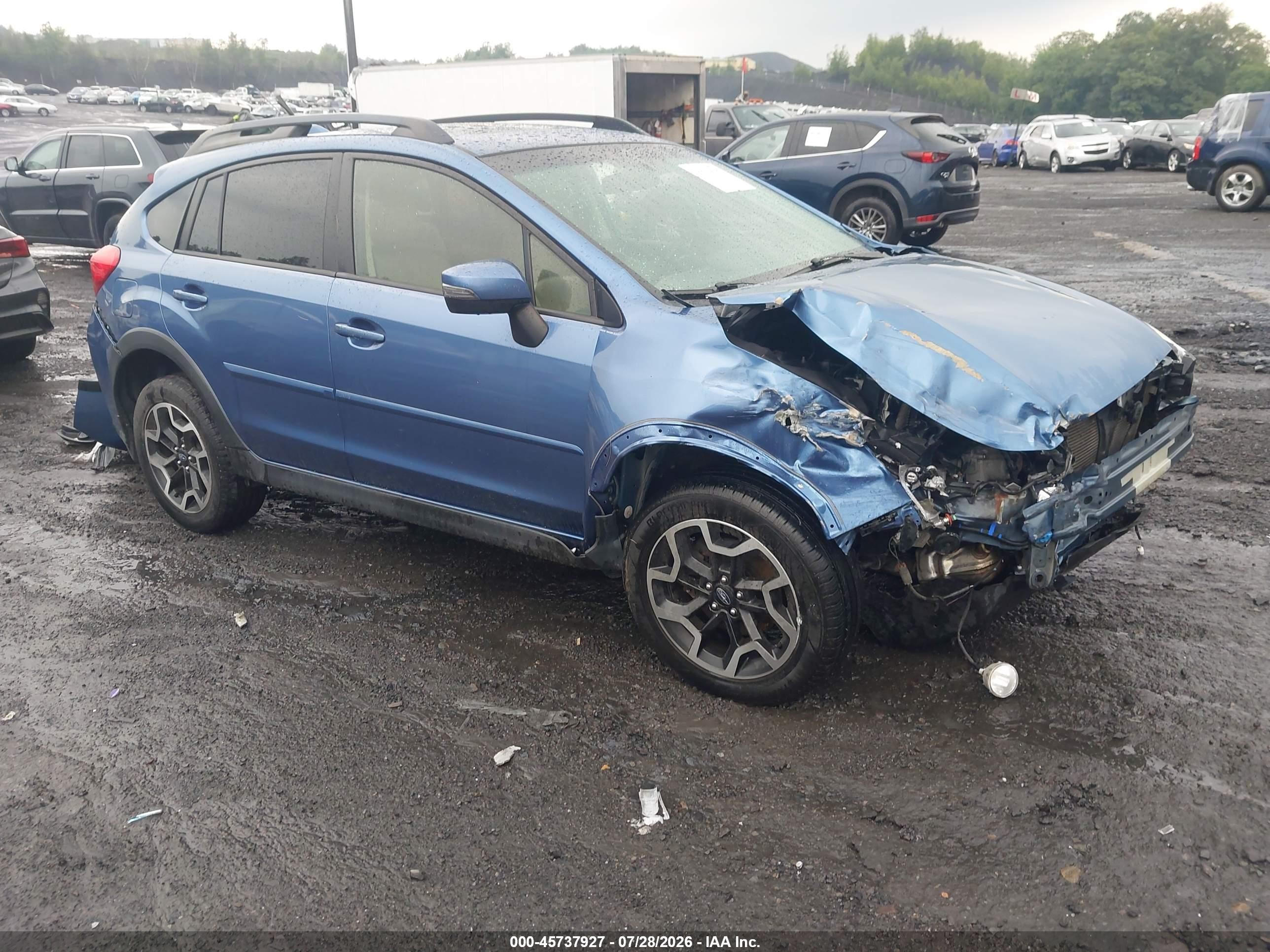 2016 Subaru Crosstrek Limited, VIN JF2GPALC4G8328430 — Перед