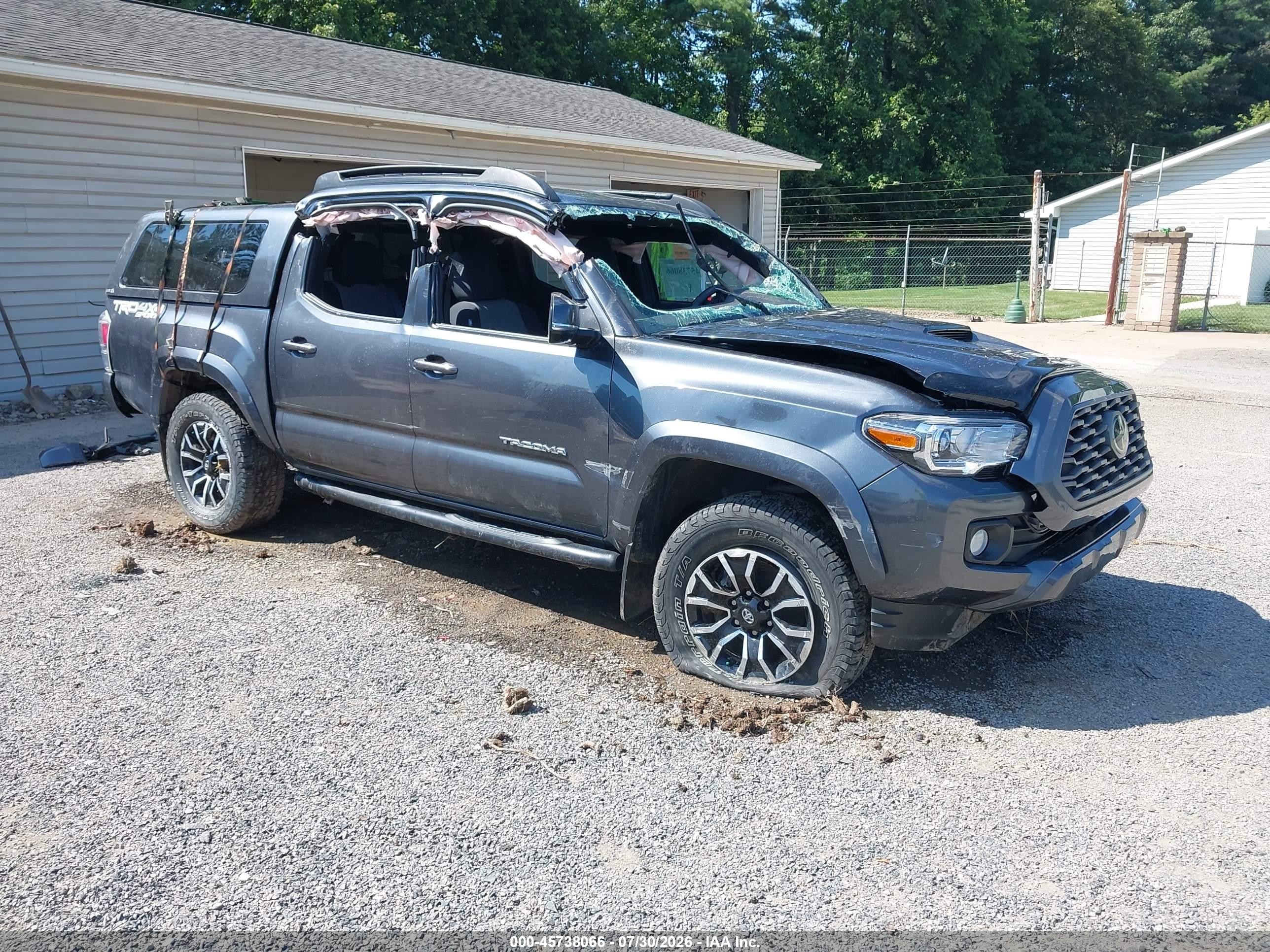 2021 Toyota Tacoma SR5, VIN 3TMCZ5AN6MM409522 — Rollover